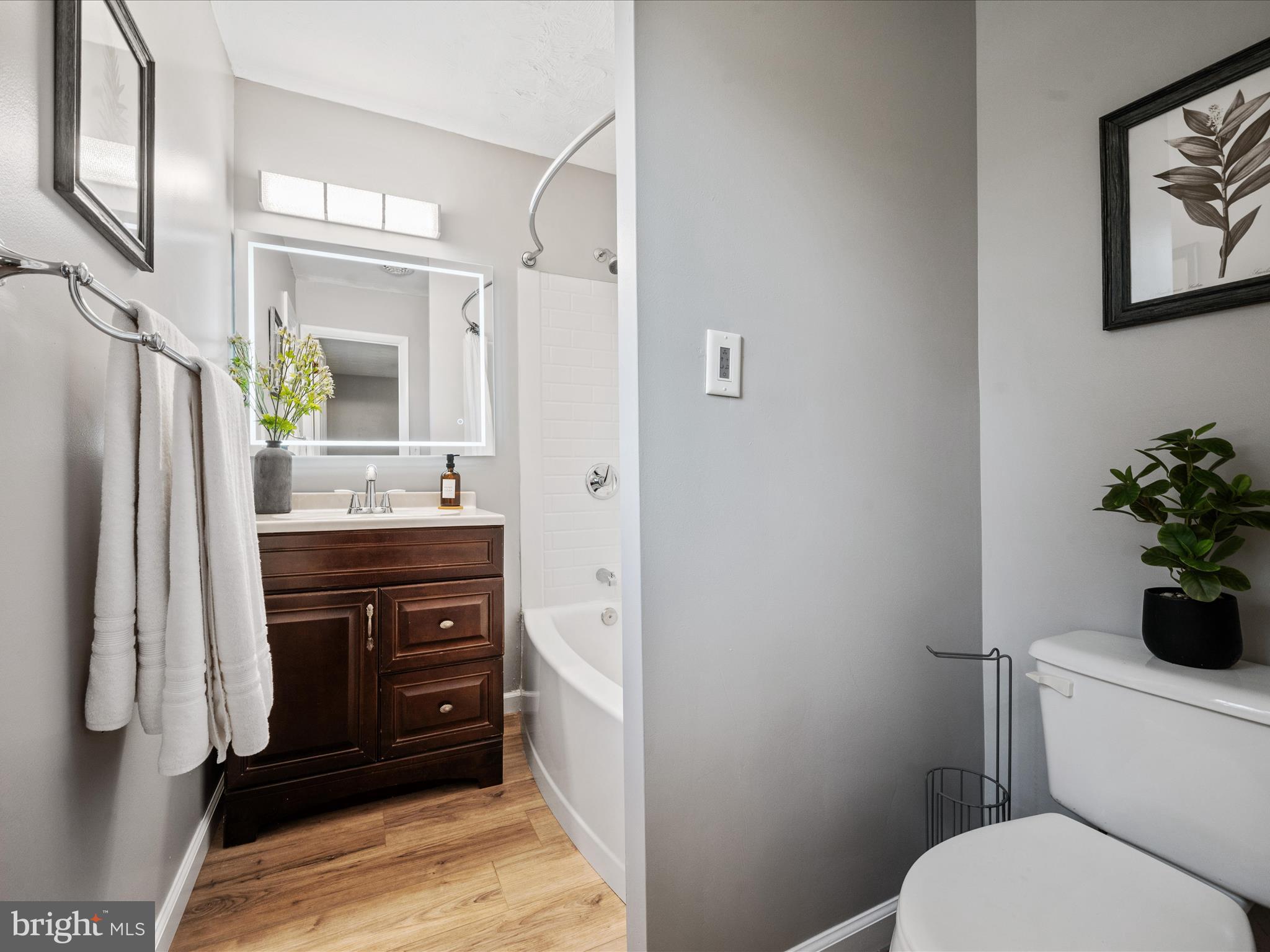 MECKLENBURG HEIGHTS - Residential