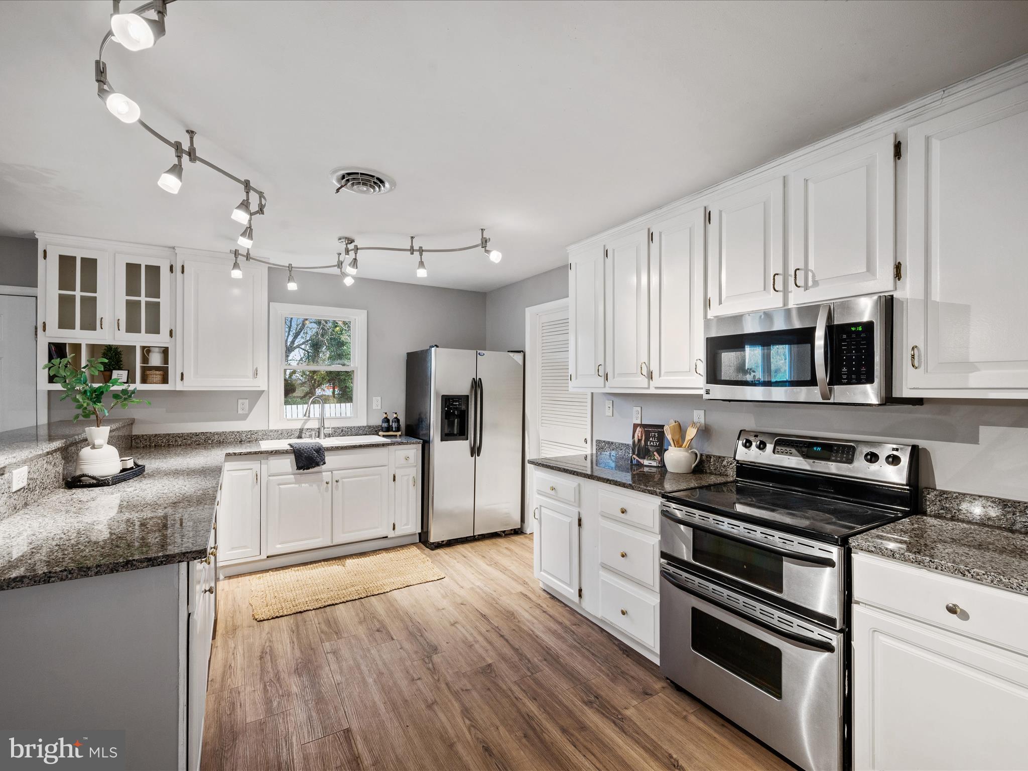 MECKLENBURG HEIGHTS - Residential