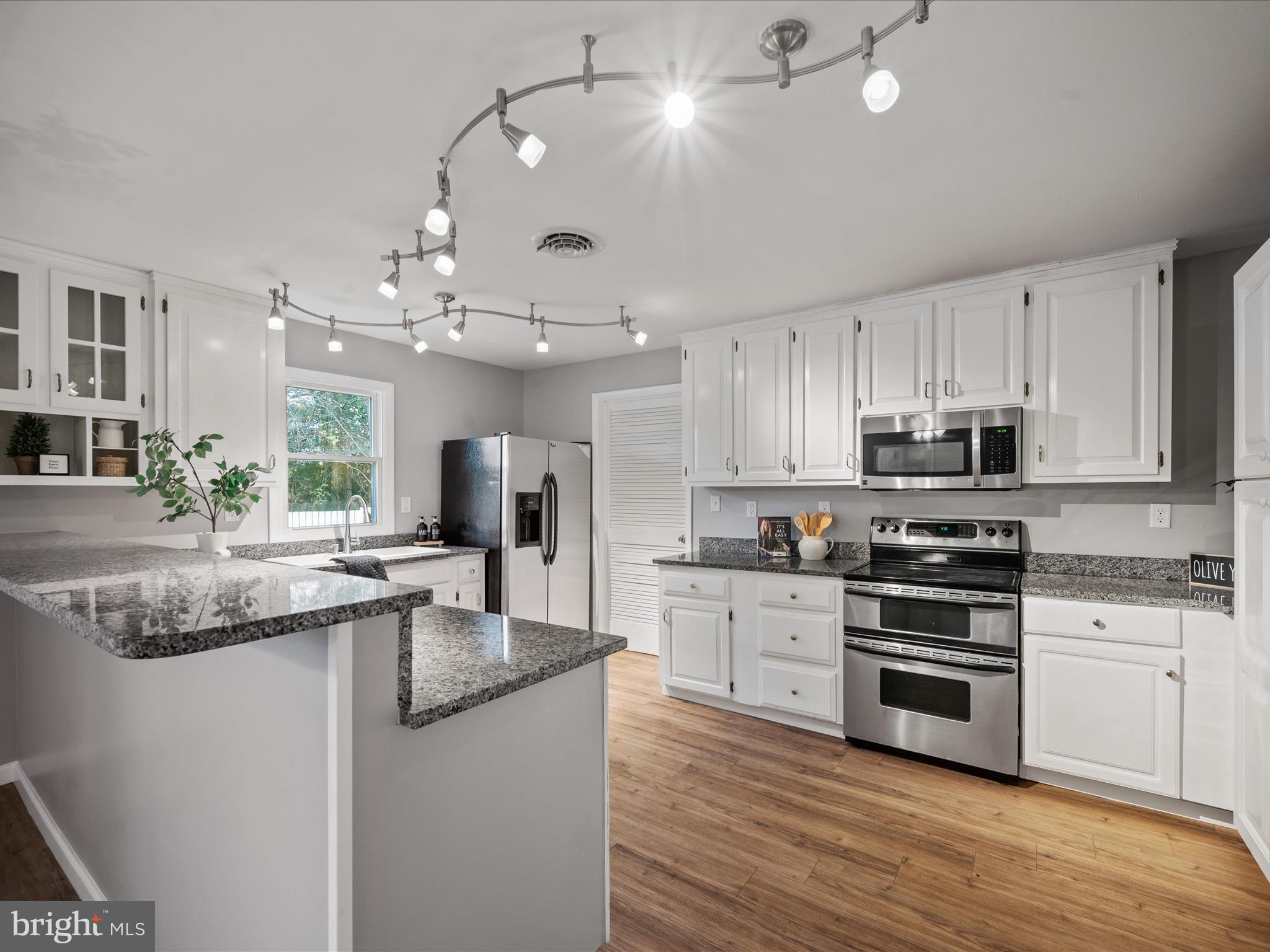 MECKLENBURG HEIGHTS - Residential