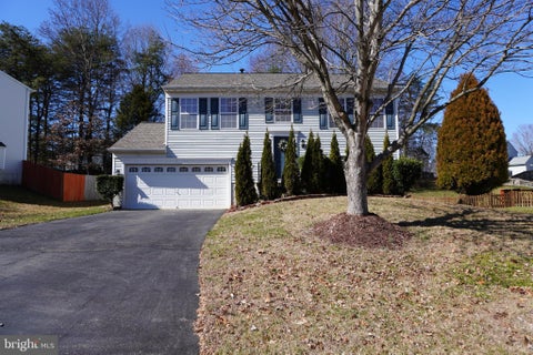 Homes For Rent - 14882 Geranium Court<br/> WOODBRIDGE, VA 22193