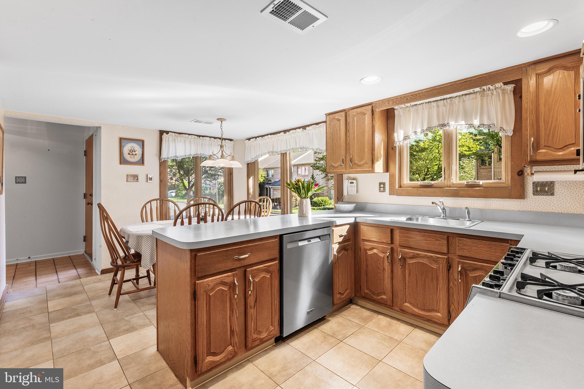 73 AMITY DRIVE