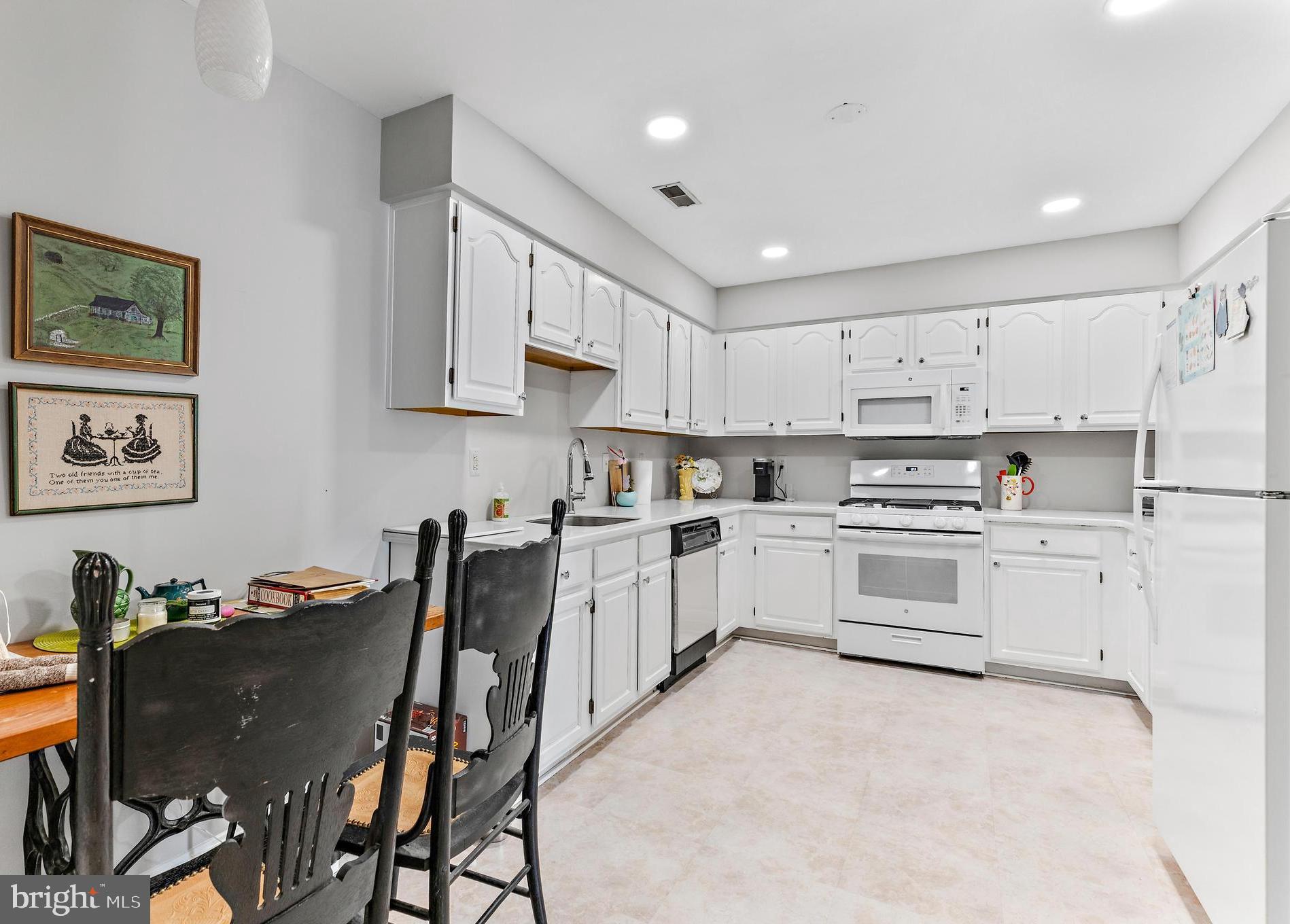 HERITAGE HARBOUR - Residential