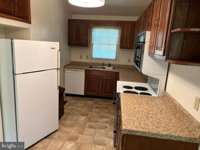 TROUT POND - Residential