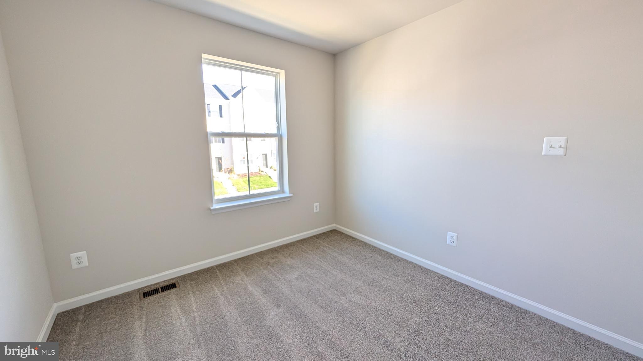 RED CLOVER MEADOWS - Residential Lease