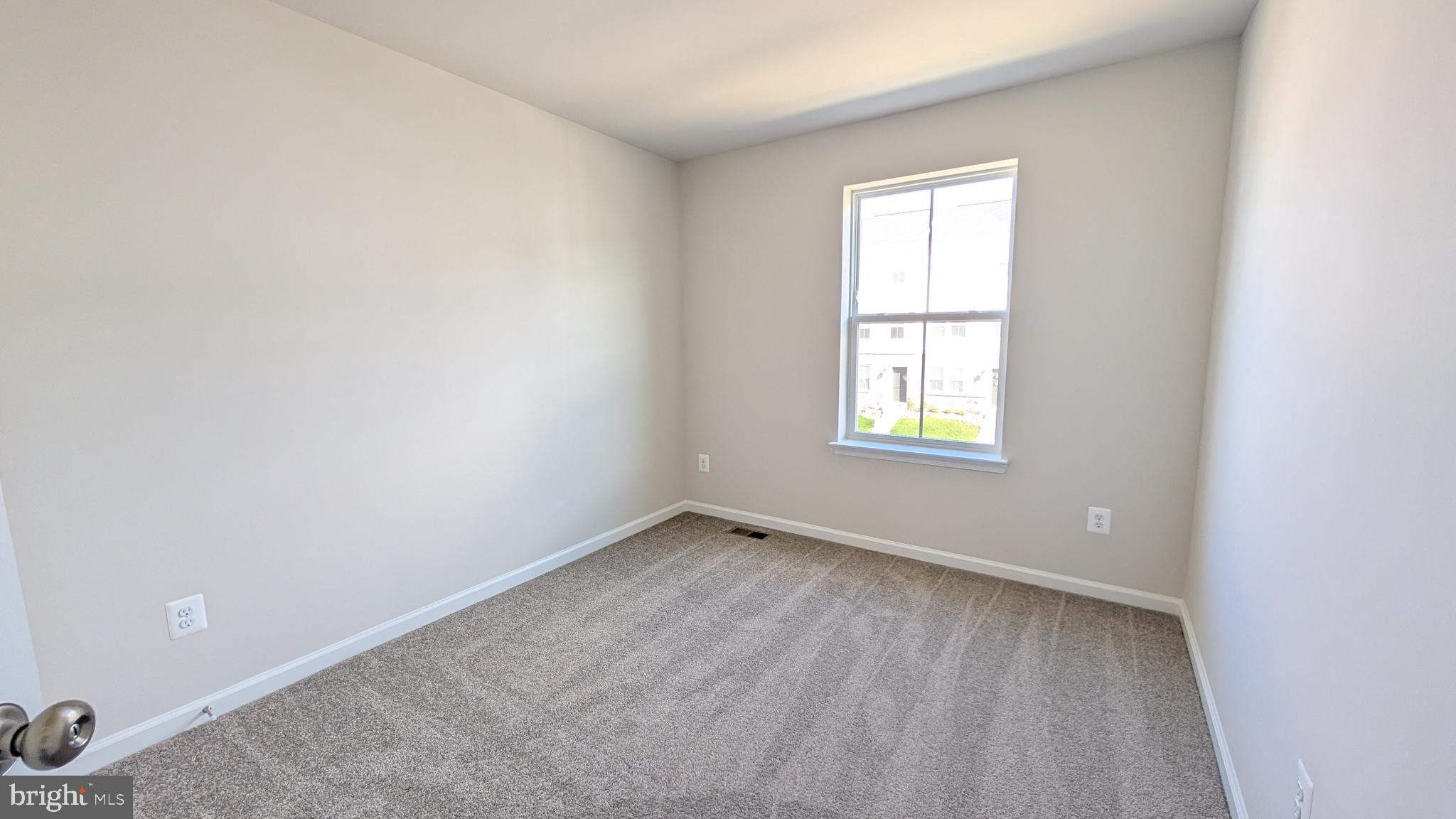 RED CLOVER MEADOWS - Residential Lease