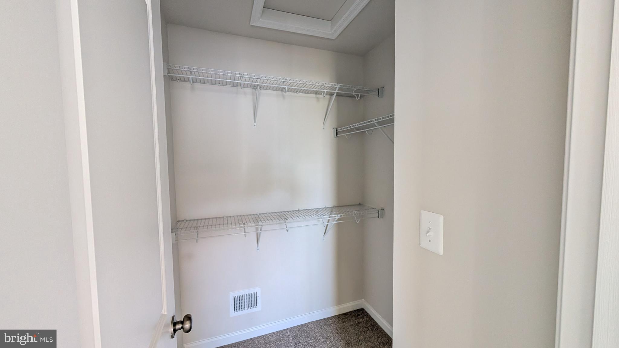 RED CLOVER MEADOWS - Residential Lease