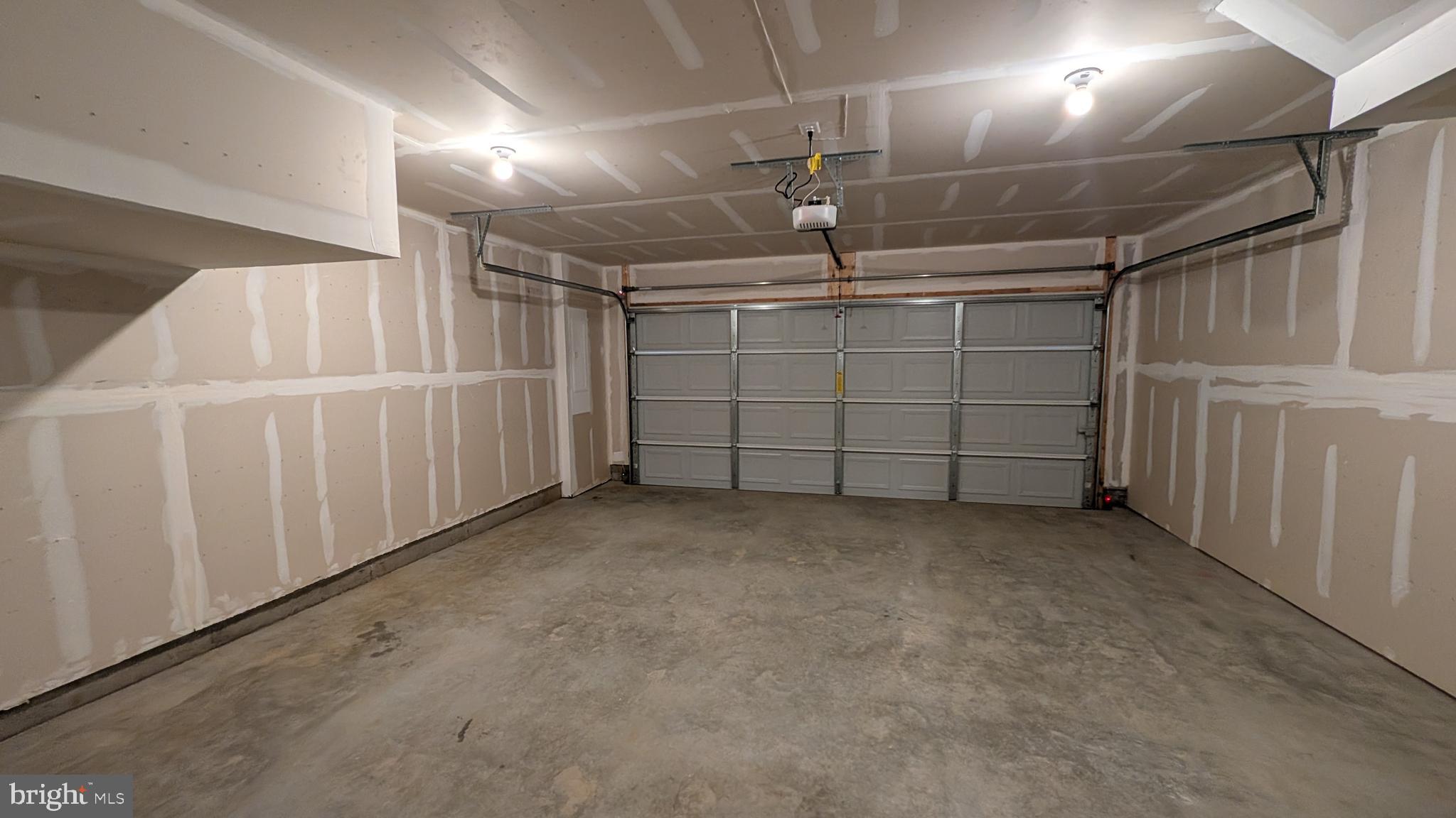 RED CLOVER MEADOWS - Residential Lease