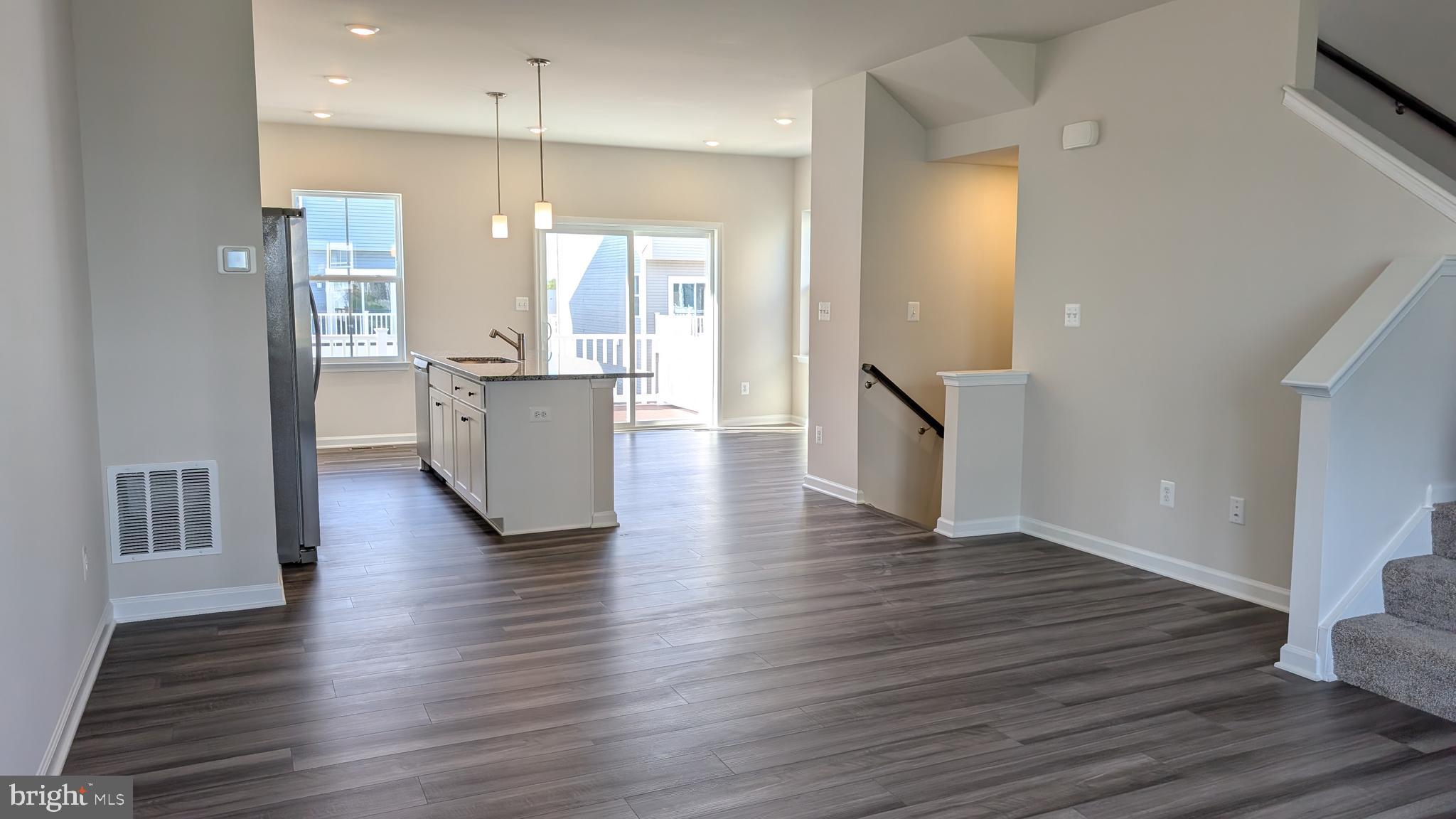 RED CLOVER MEADOWS - Residential Lease