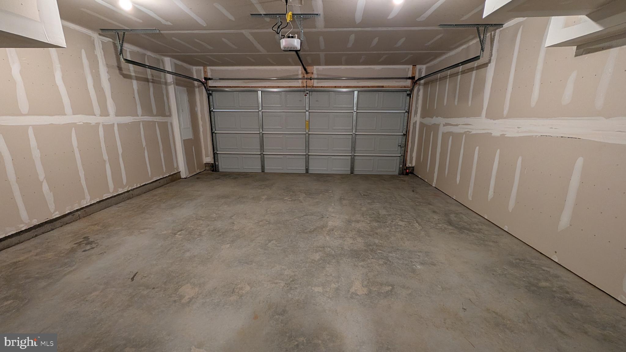 RED CLOVER MEADOWS - Residential Lease