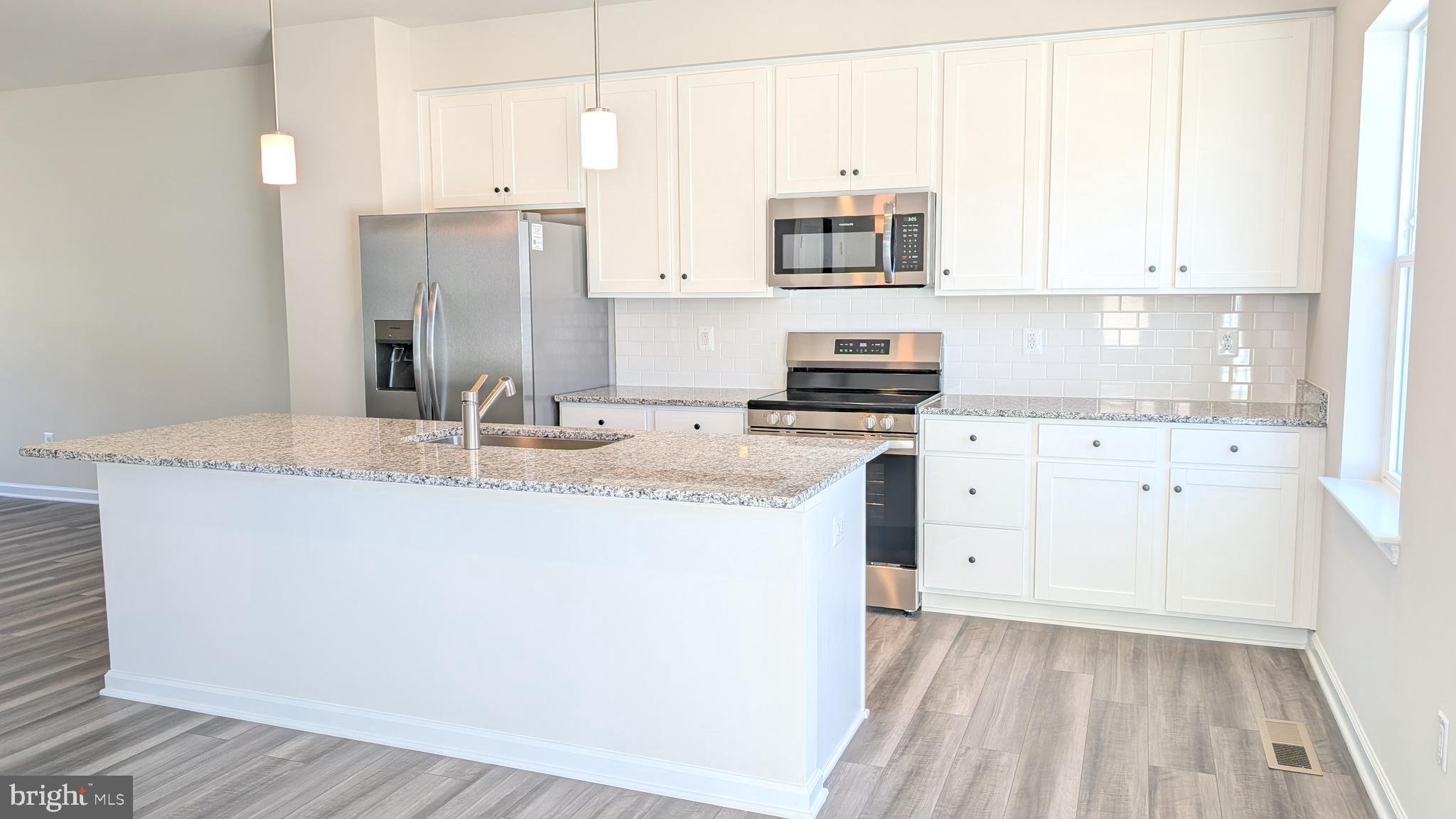 RED CLOVER MEADOWS - Residential Lease