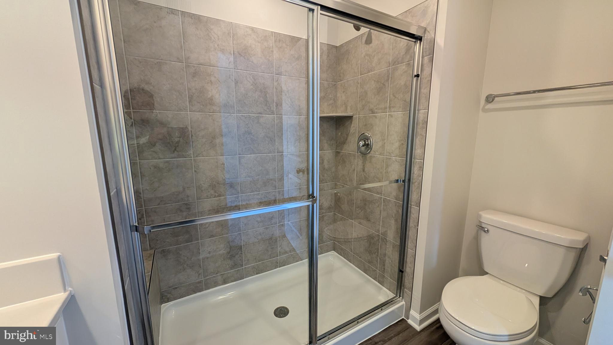 RED CLOVER MEADOWS - Residential Lease