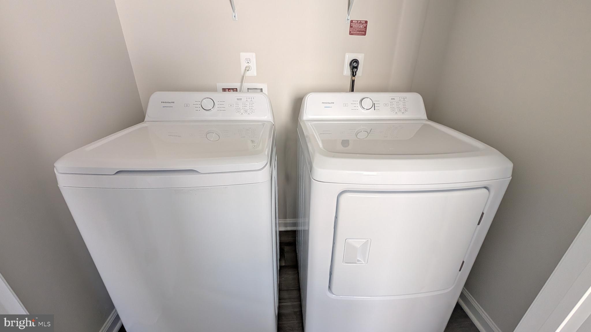 RED CLOVER MEADOWS - Residential Lease