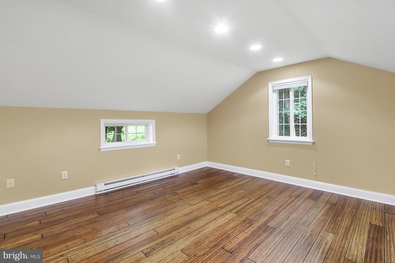 LOWER WINDSOR TWP - Residential