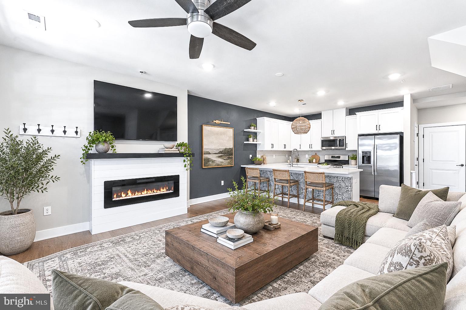 4790 FRANKLIN CIRCLE