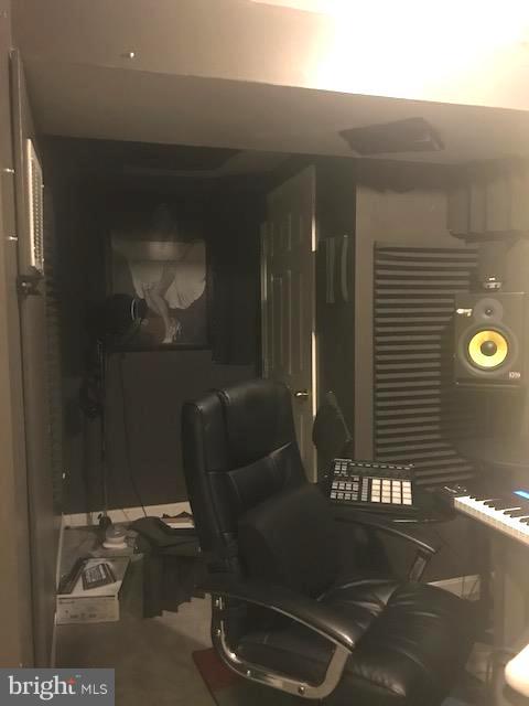 PRINCETON WOODS - Residential Lease