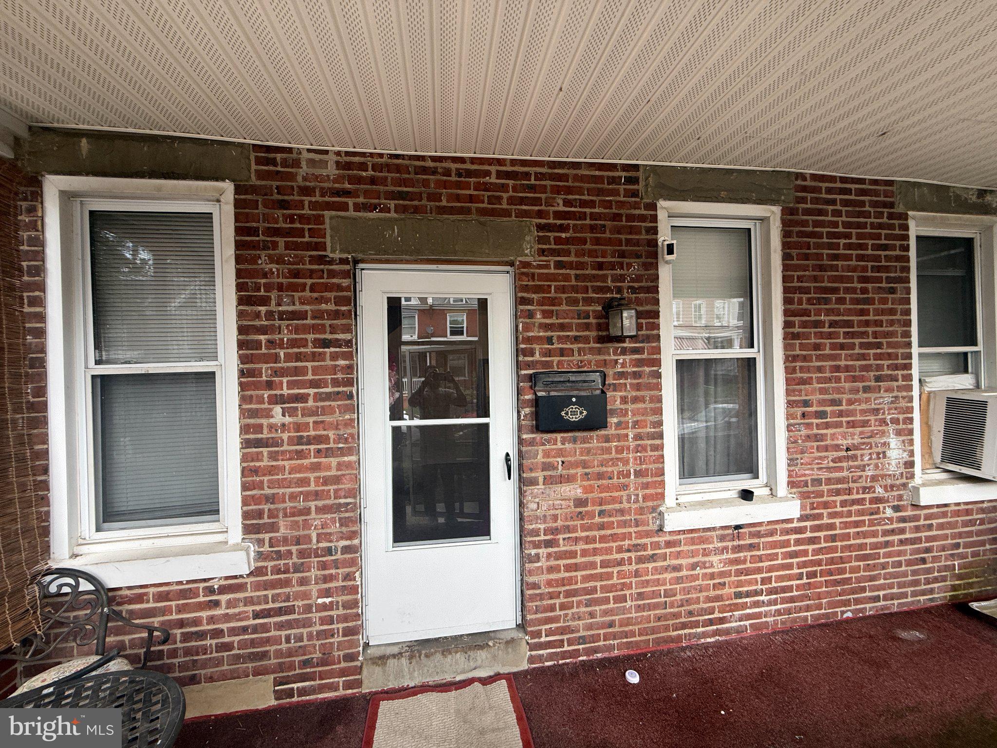 2406 N JEFFERSON STREET