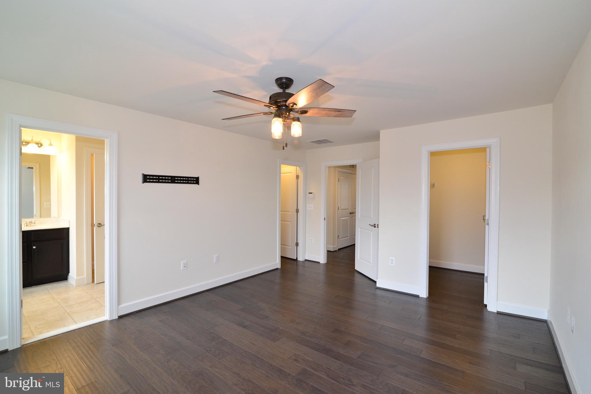 BRADLEY SQUARE - Residential Lease