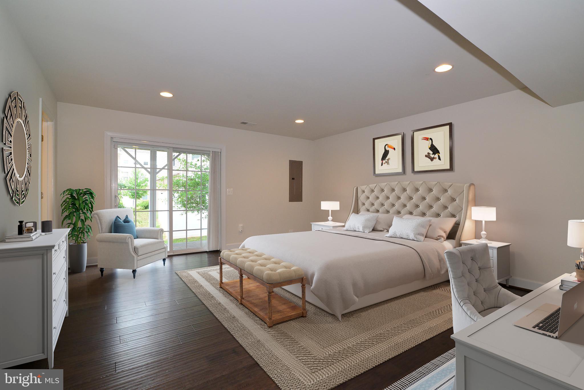 BRADLEY SQUARE - Residential Lease