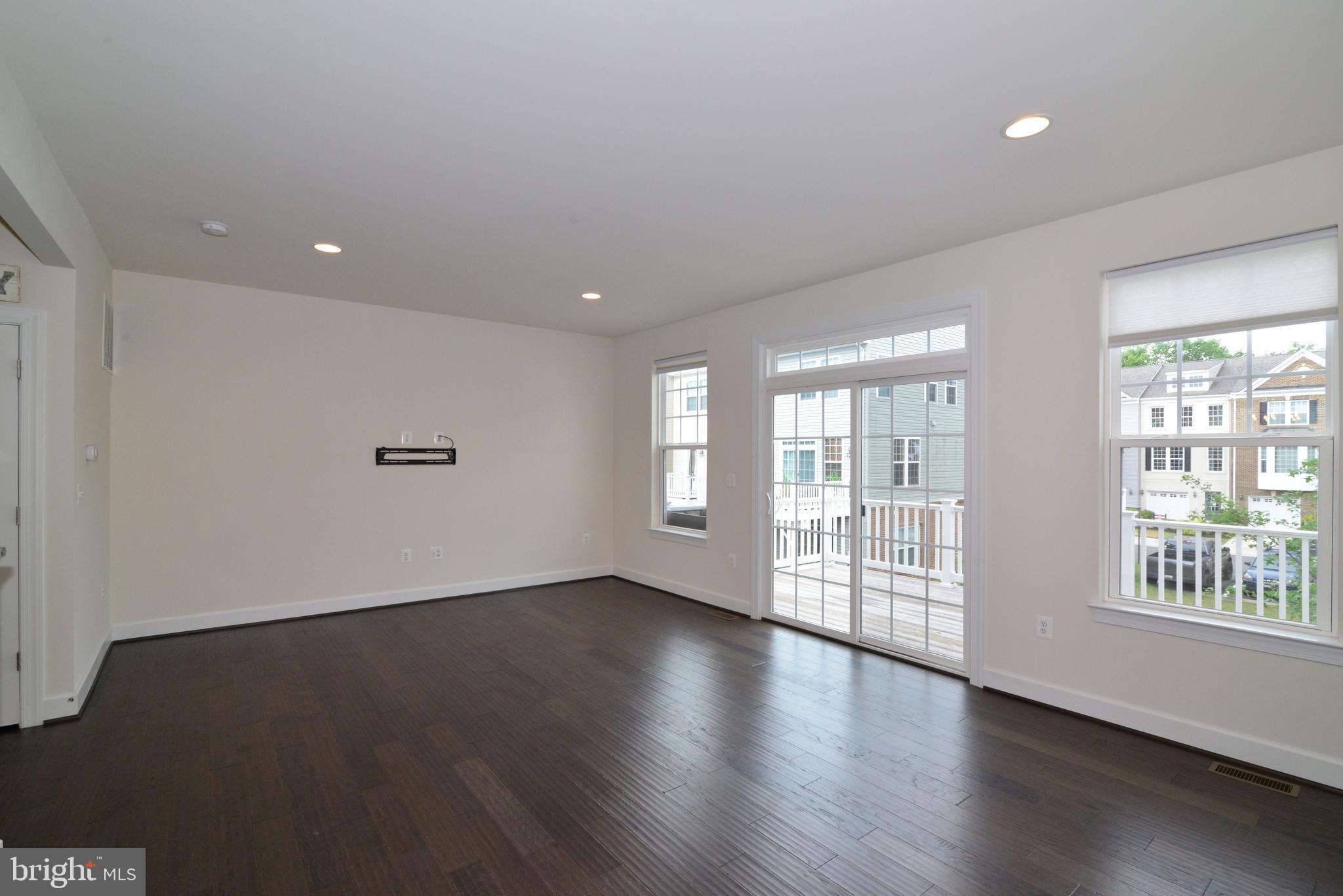 BRADLEY SQUARE - Residential Lease