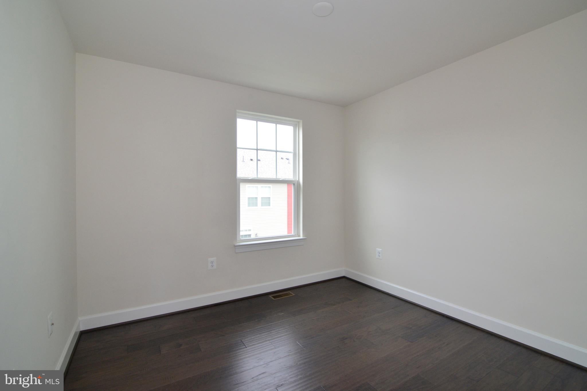 BRADLEY SQUARE - Residential Lease