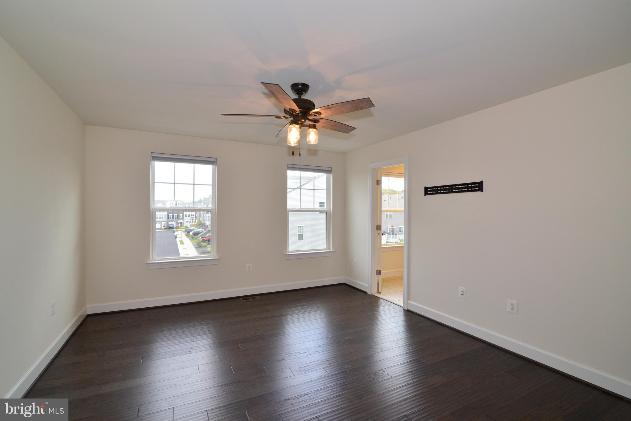 BRADLEY SQUARE - Residential Lease