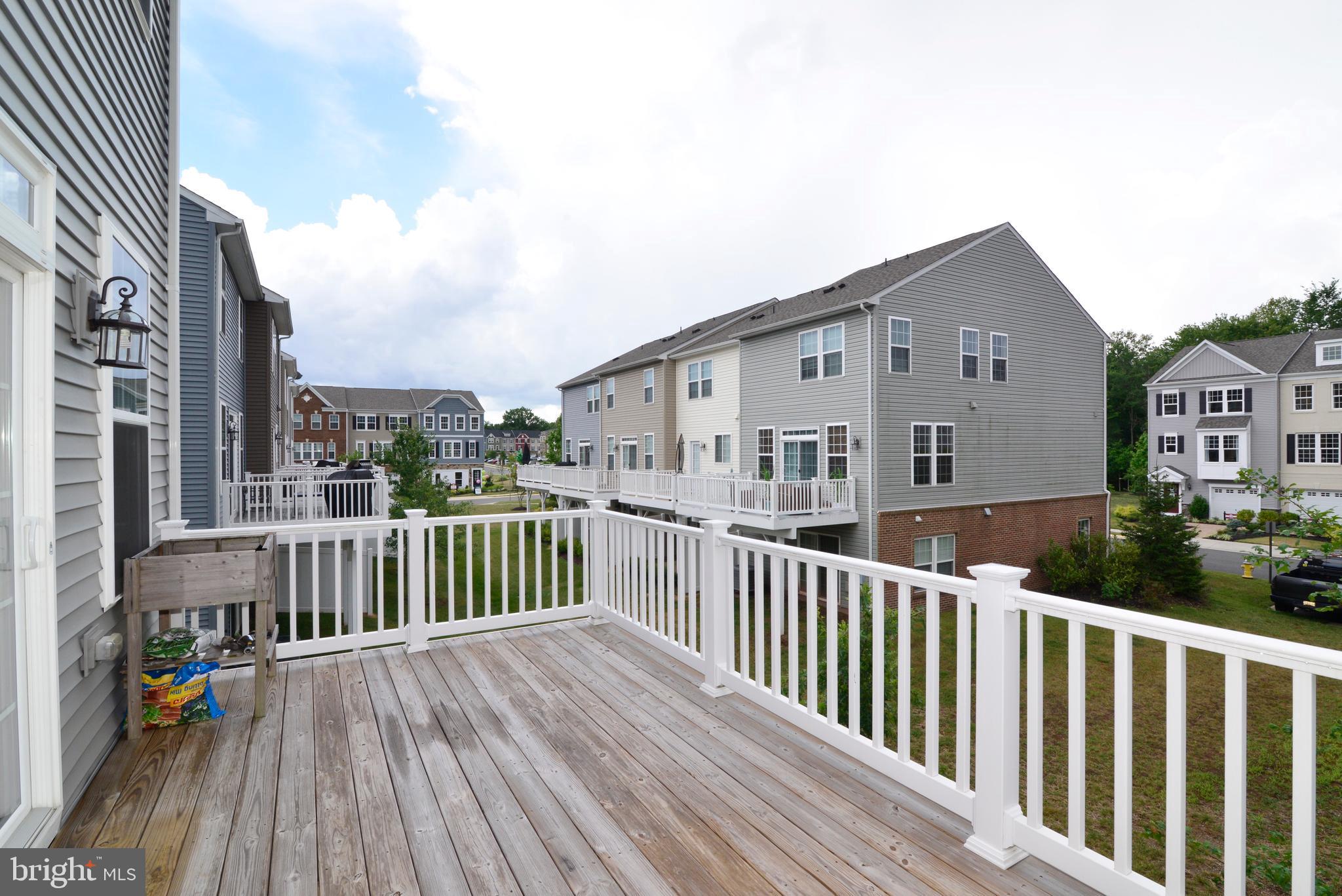 BRADLEY SQUARE - Residential Lease