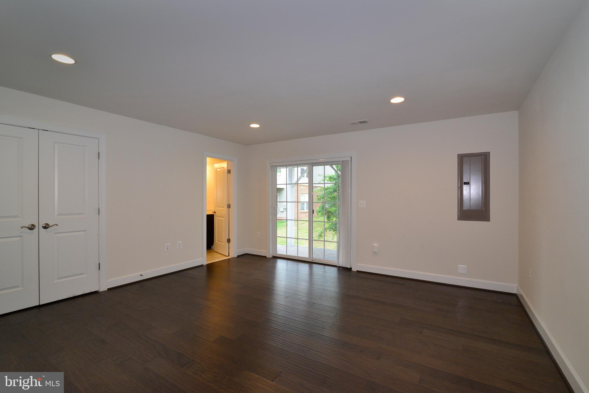 BRADLEY SQUARE - Residential Lease