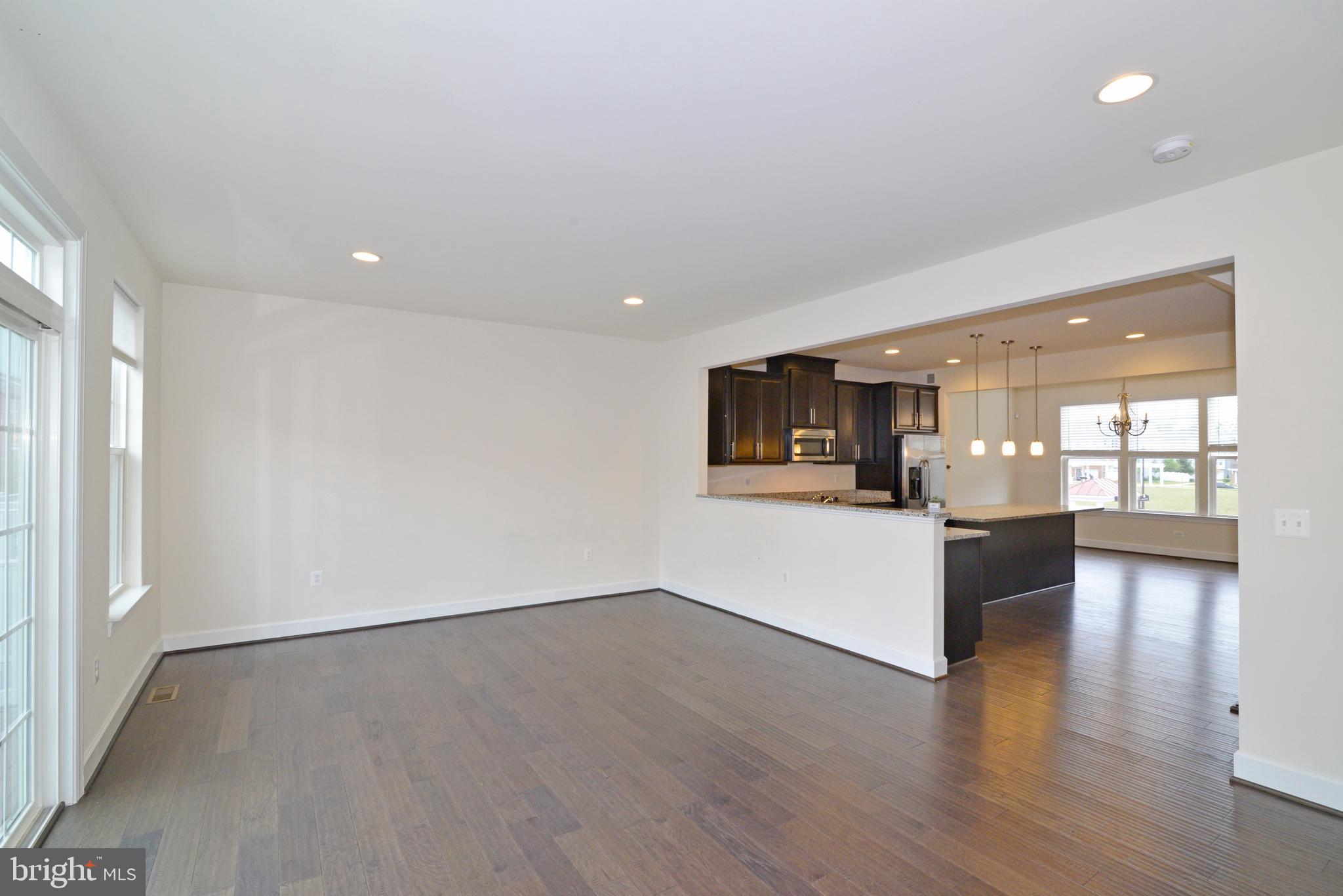 BRADLEY SQUARE - Residential Lease