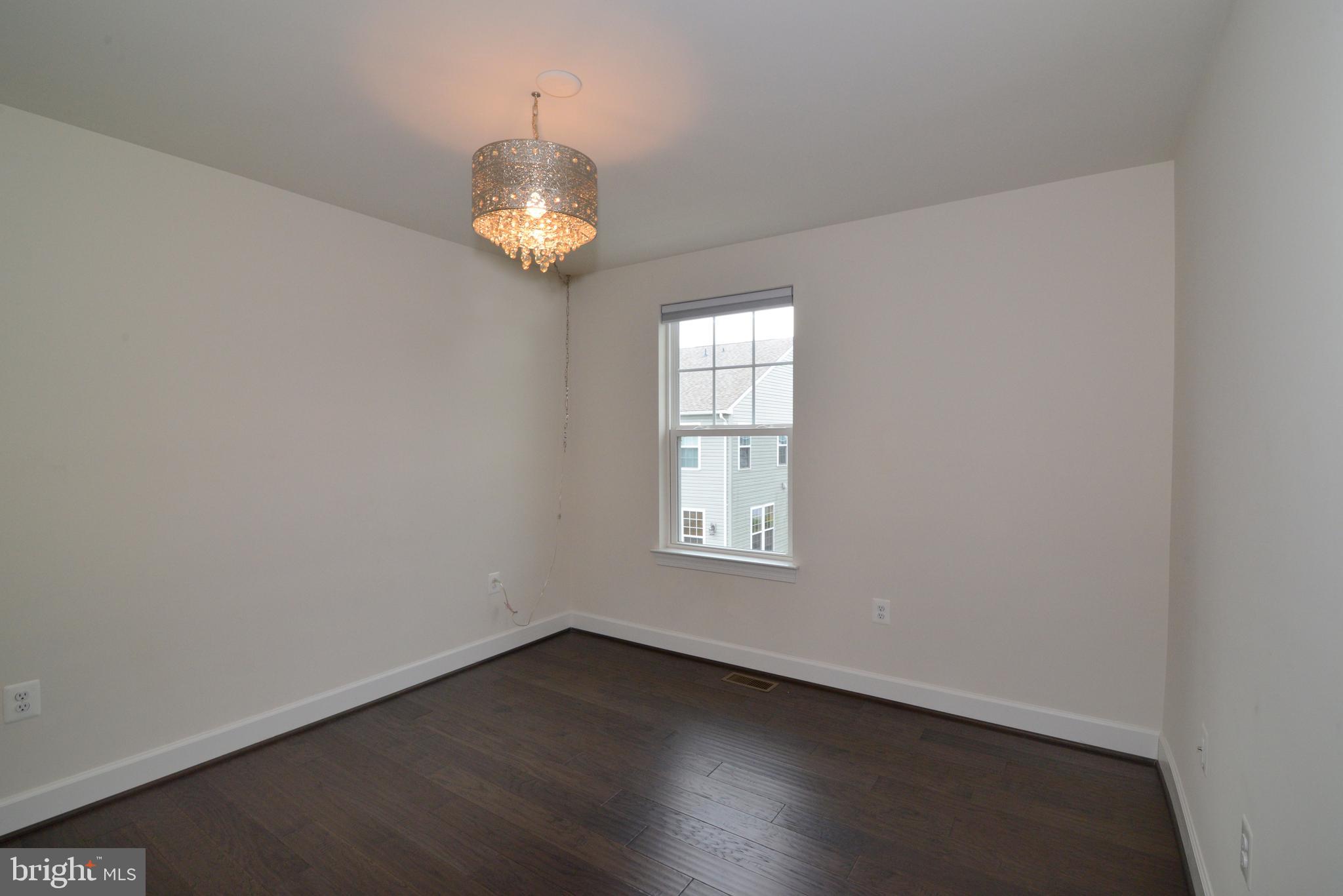 BRADLEY SQUARE - Residential Lease