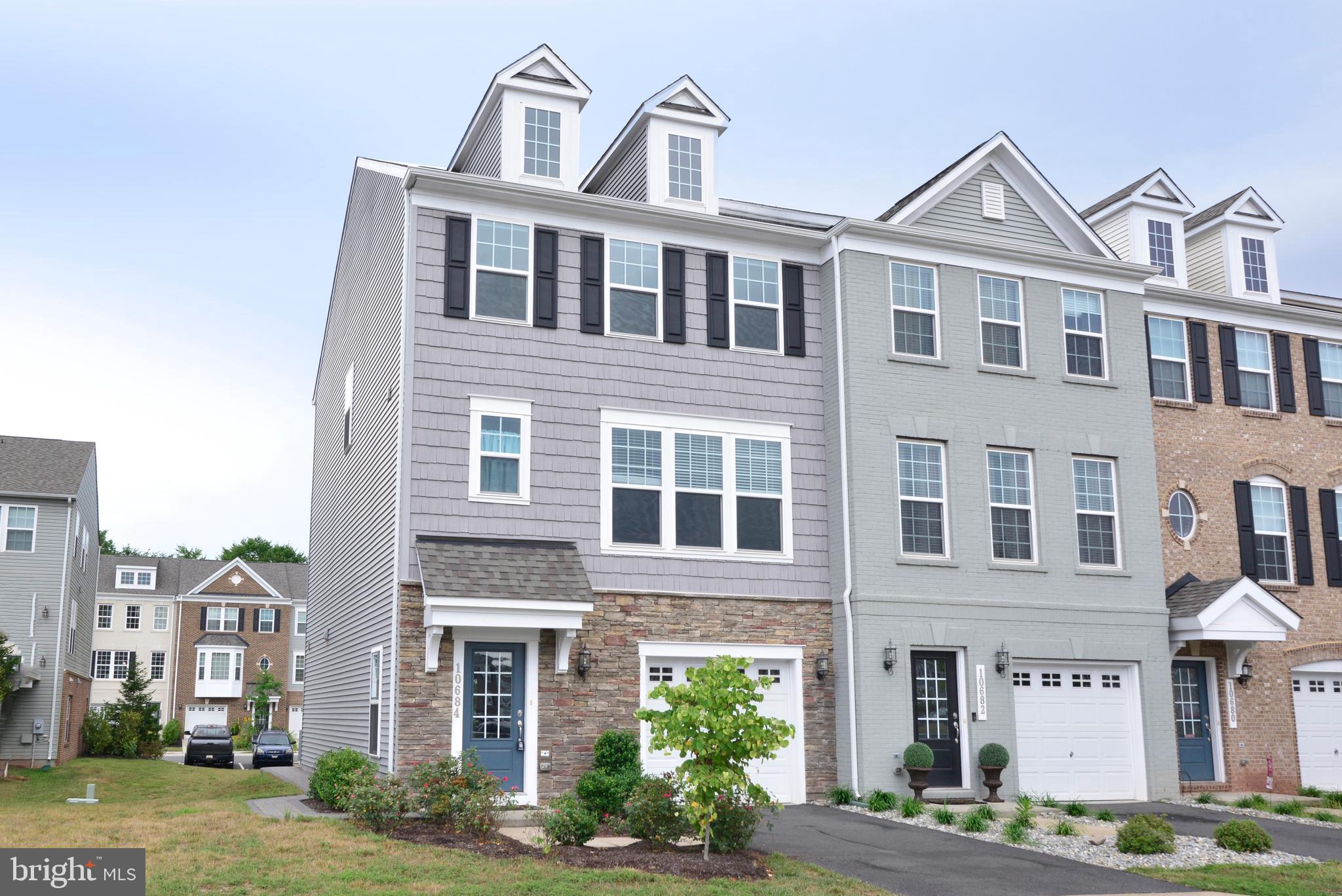 BRADLEY SQUARE - Residential Lease