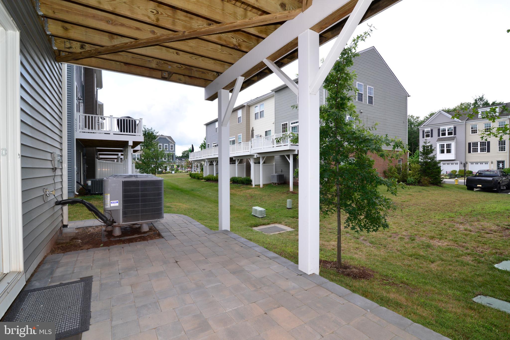 BRADLEY SQUARE - Residential Lease