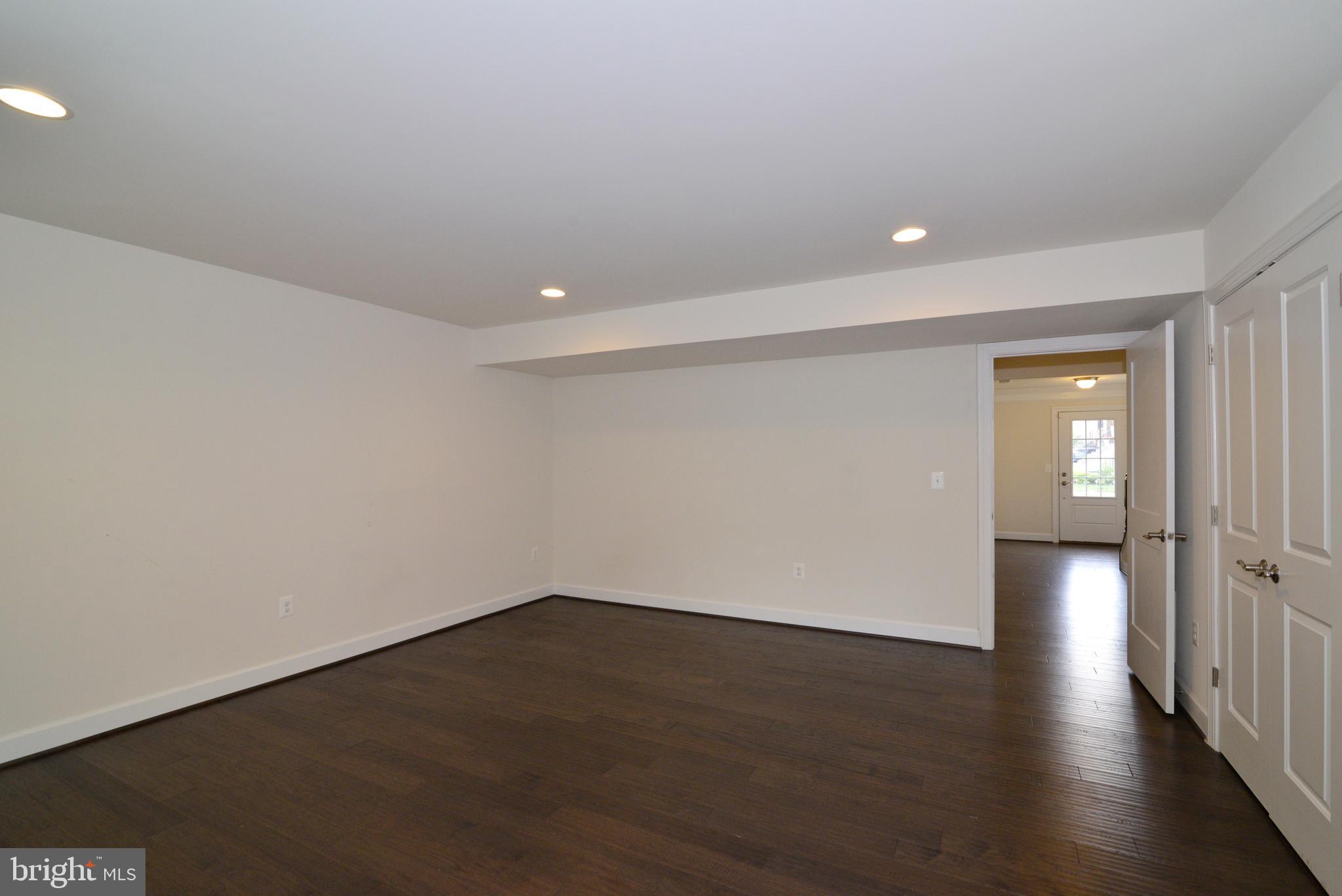 BRADLEY SQUARE - Residential Lease