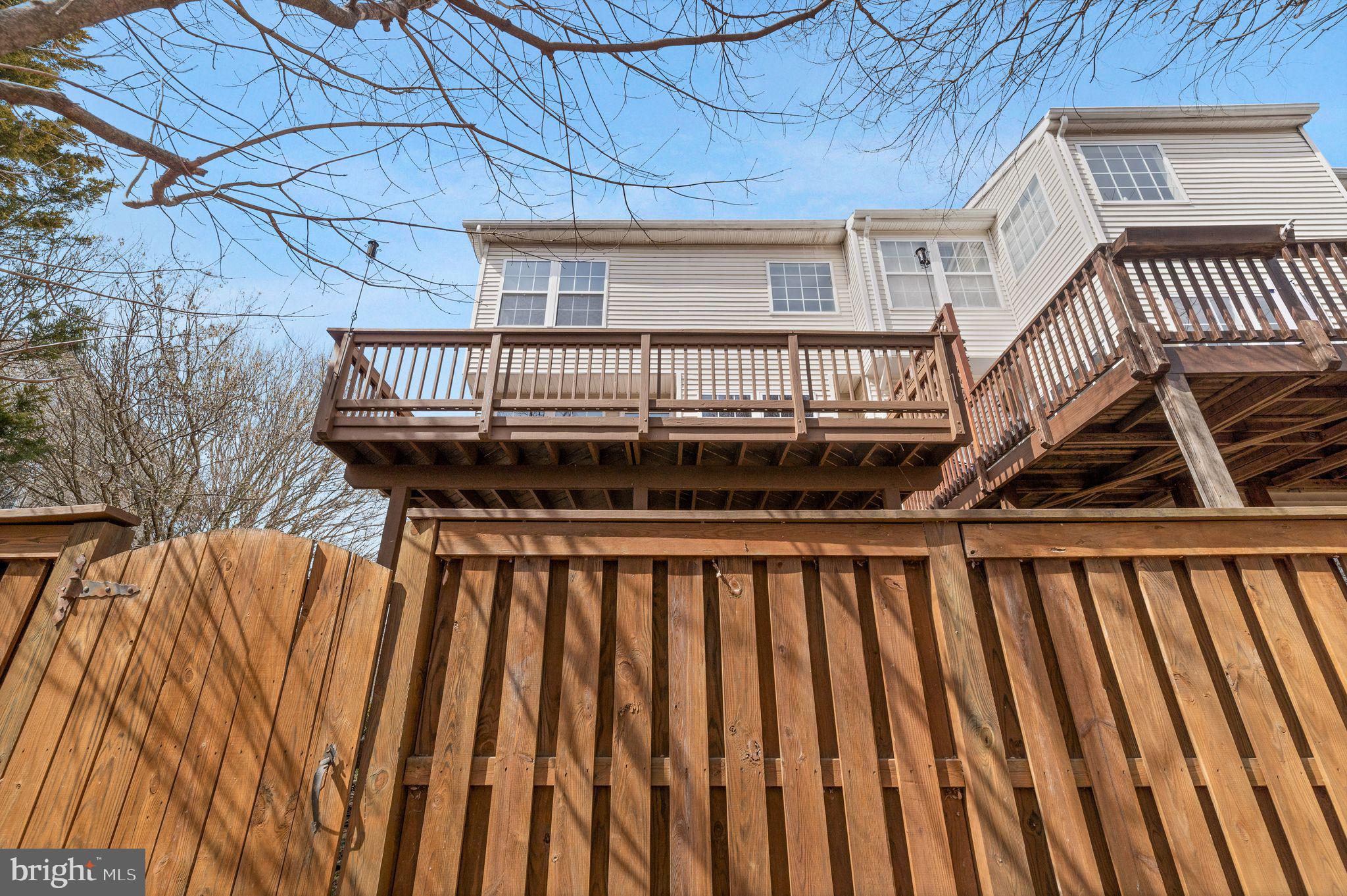 SIGNATURE AT BROADLANDS - Residential