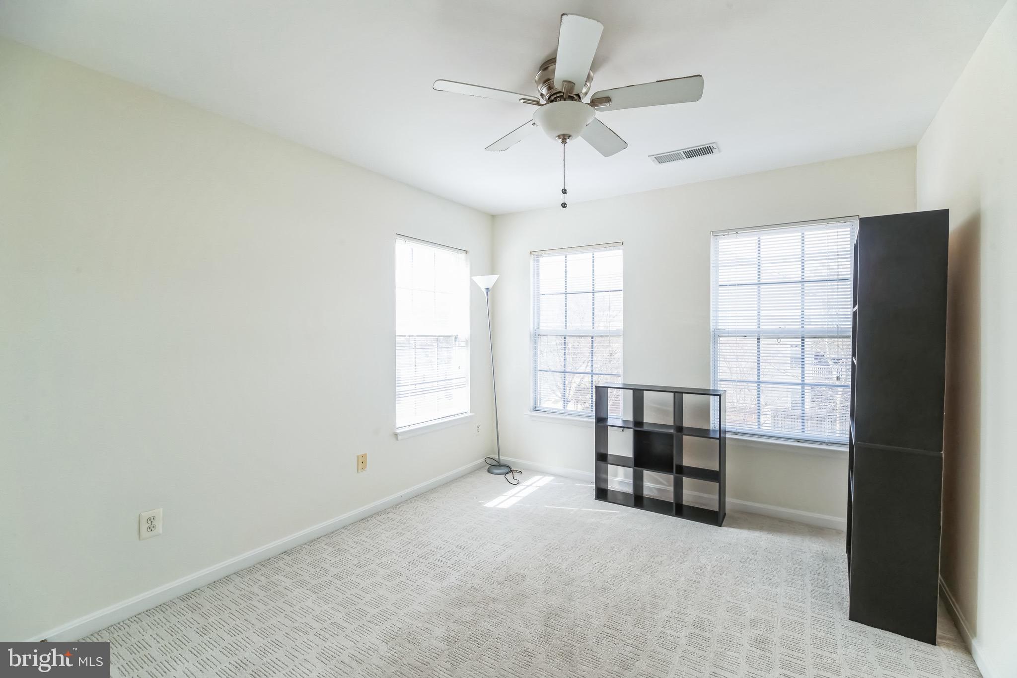 SIGNATURE AT BROADLANDS - Residential