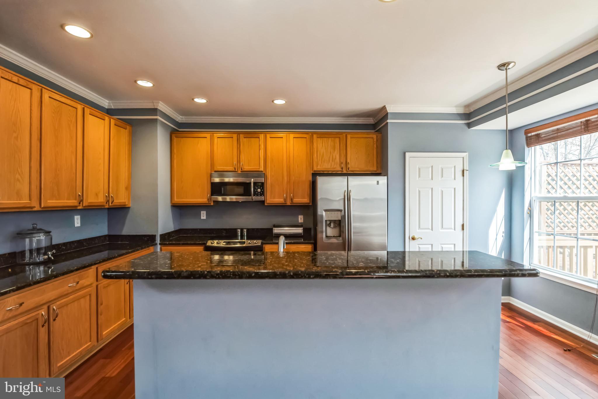 SIGNATURE AT BROADLANDS - Residential