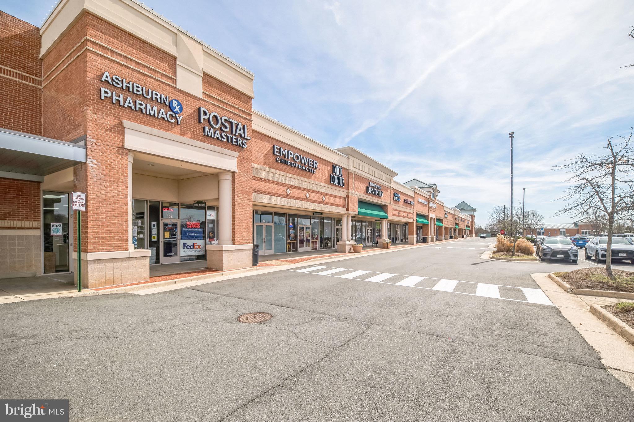 SIGNATURE AT BROADLANDS - Residential