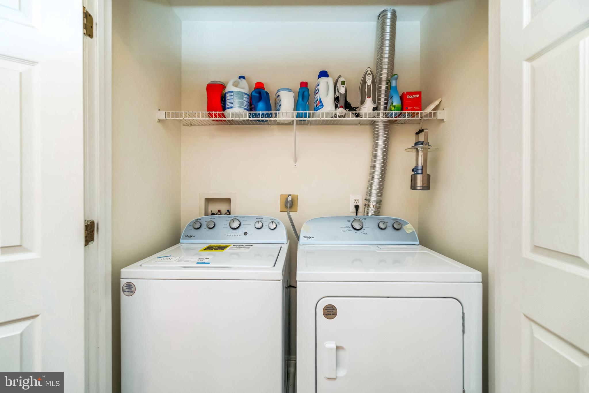 SIGNATURE AT BROADLANDS - Residential