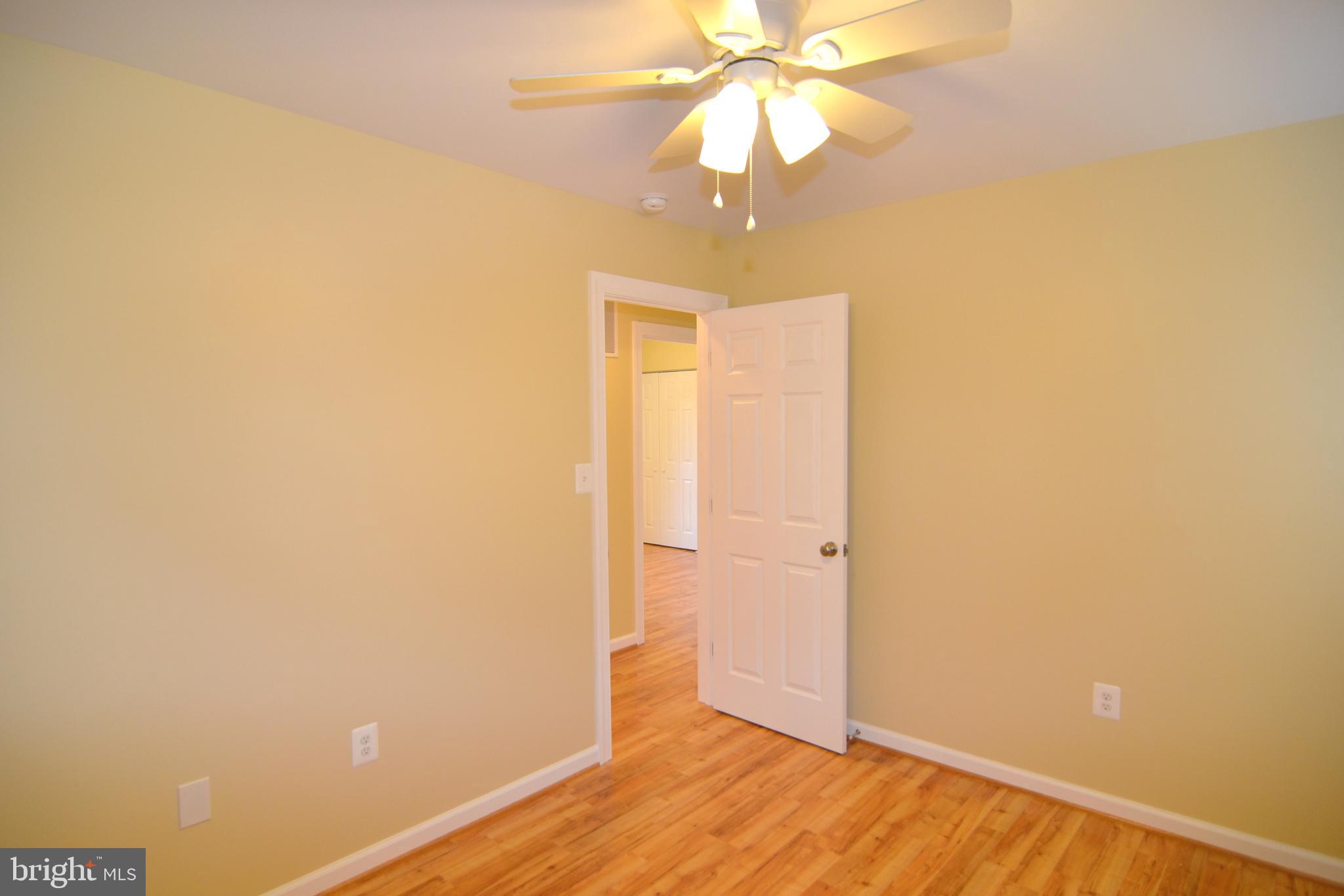 RAMBLING HILLS - Residential Lease