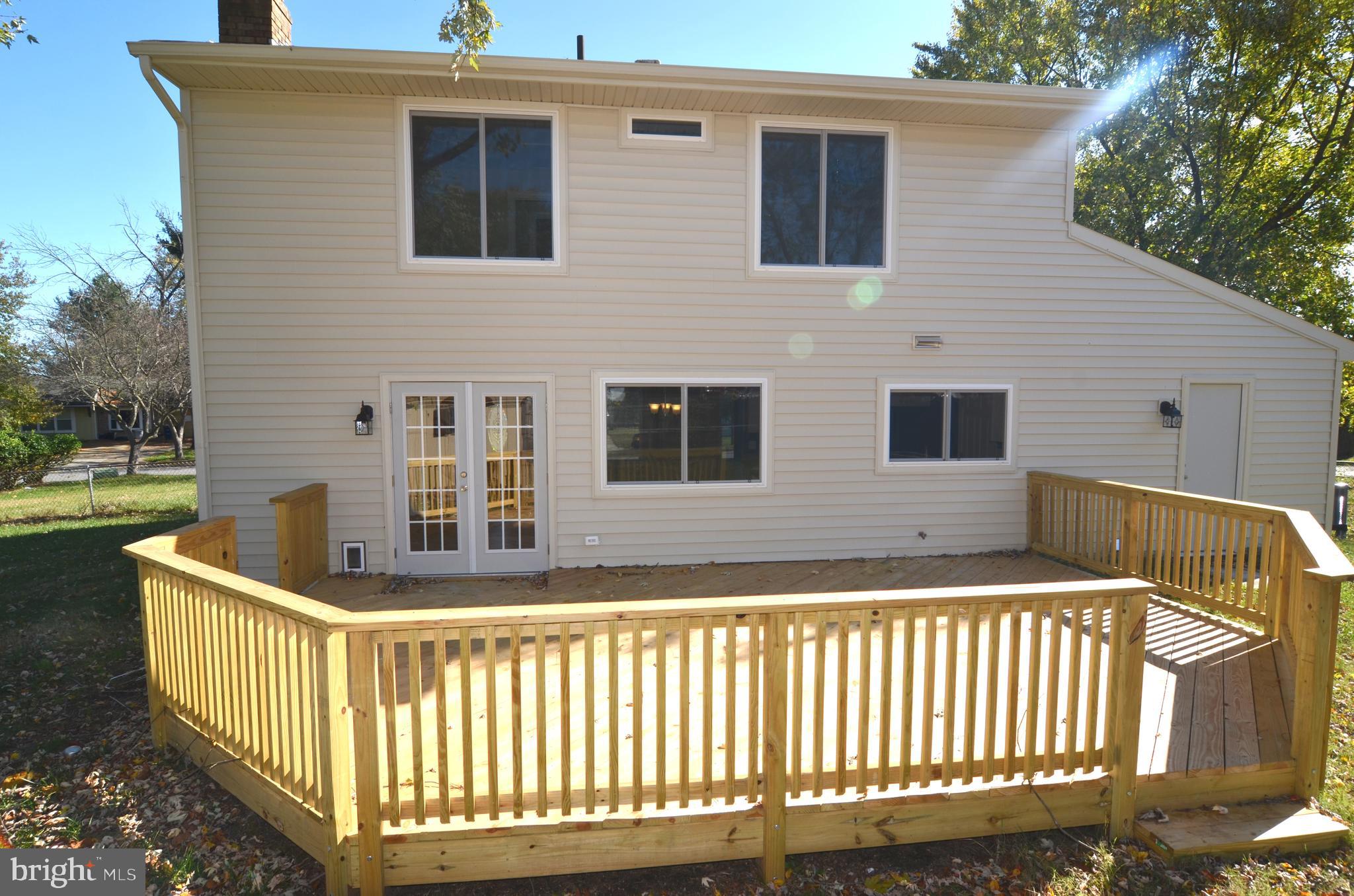 RAMBLING HILLS - Residential Lease