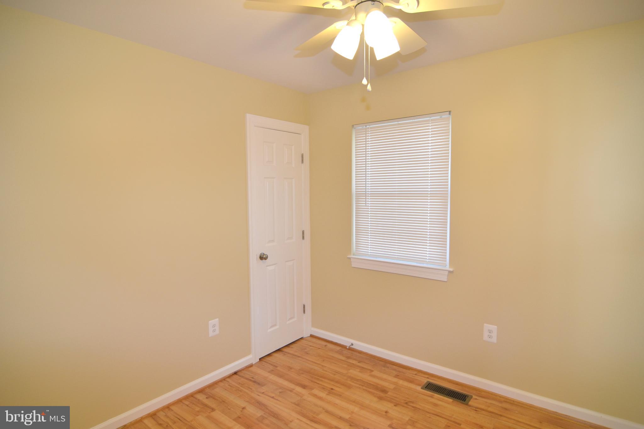 RAMBLING HILLS - Residential Lease