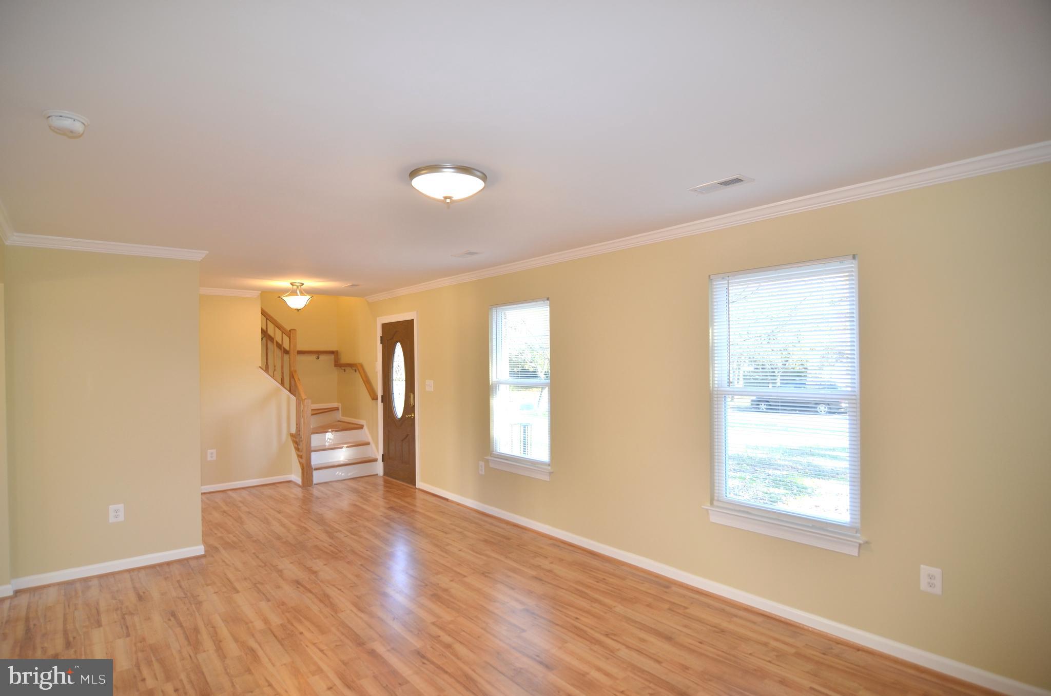 RAMBLING HILLS - Residential Lease