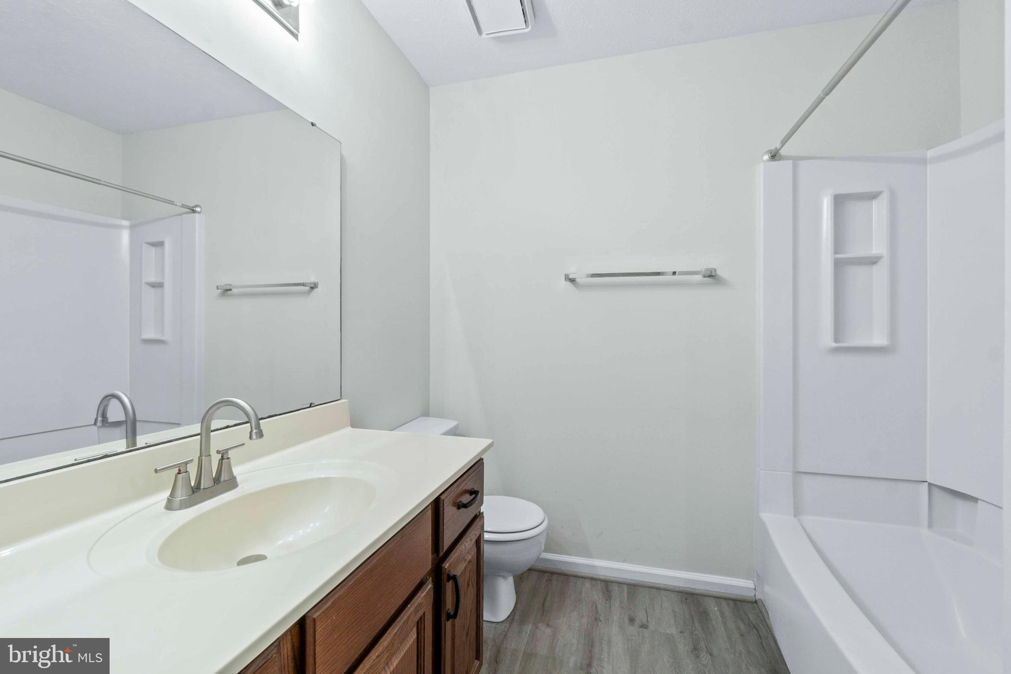 NORTH CREEK - Residential