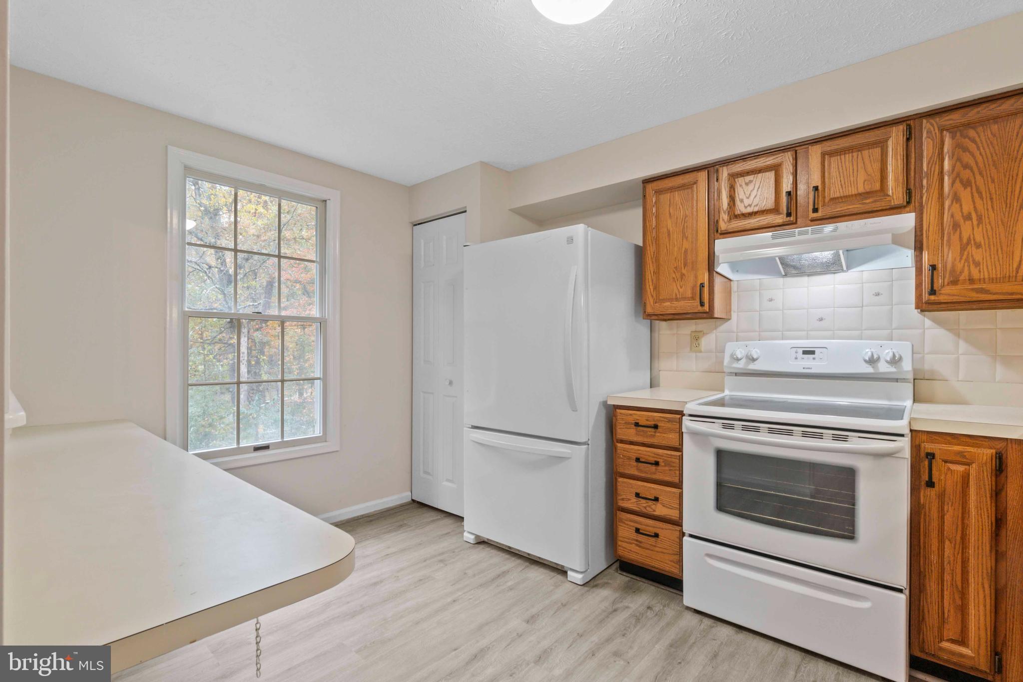 11327 BROKEN BOW COURT