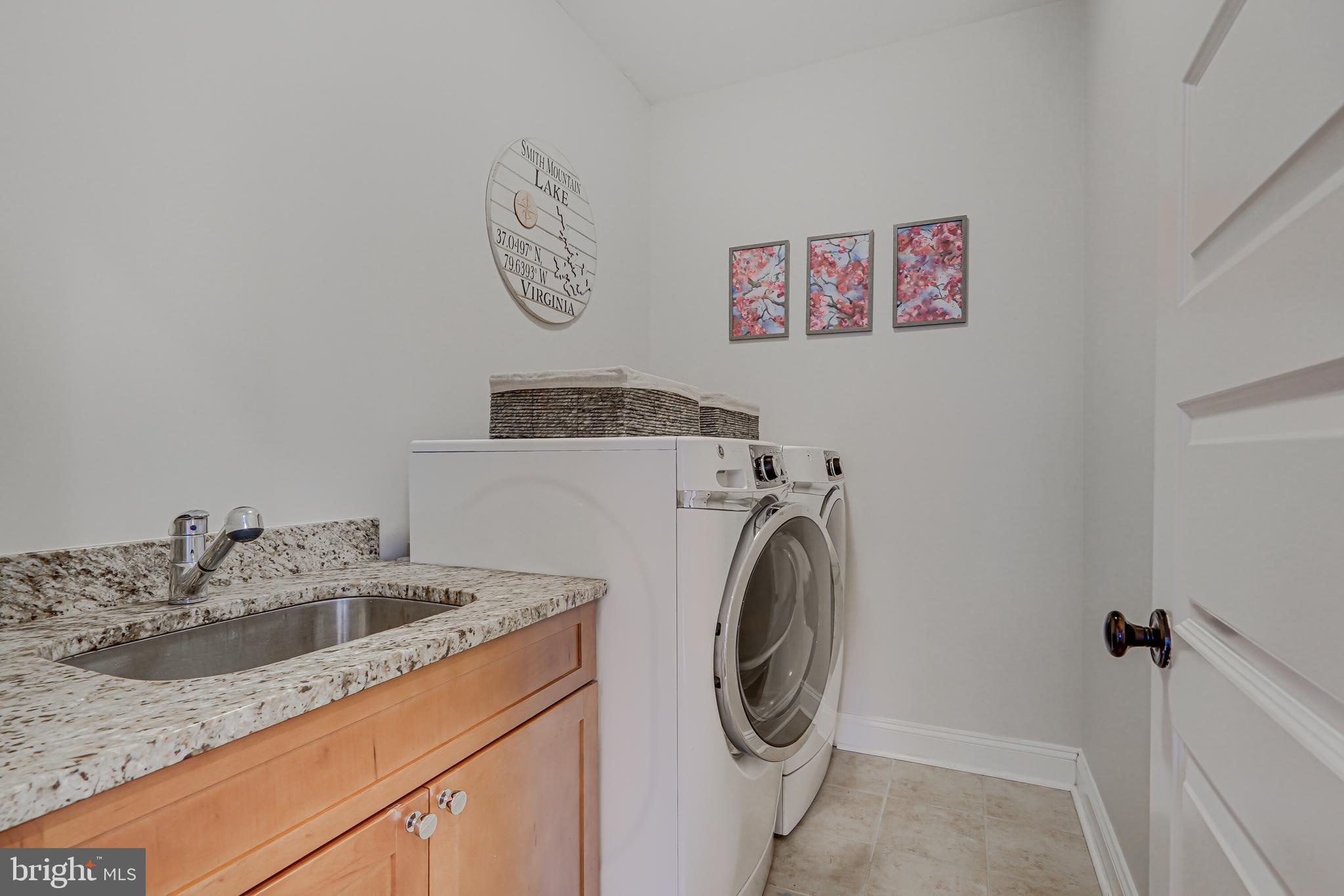 CHURCHILL - Residential