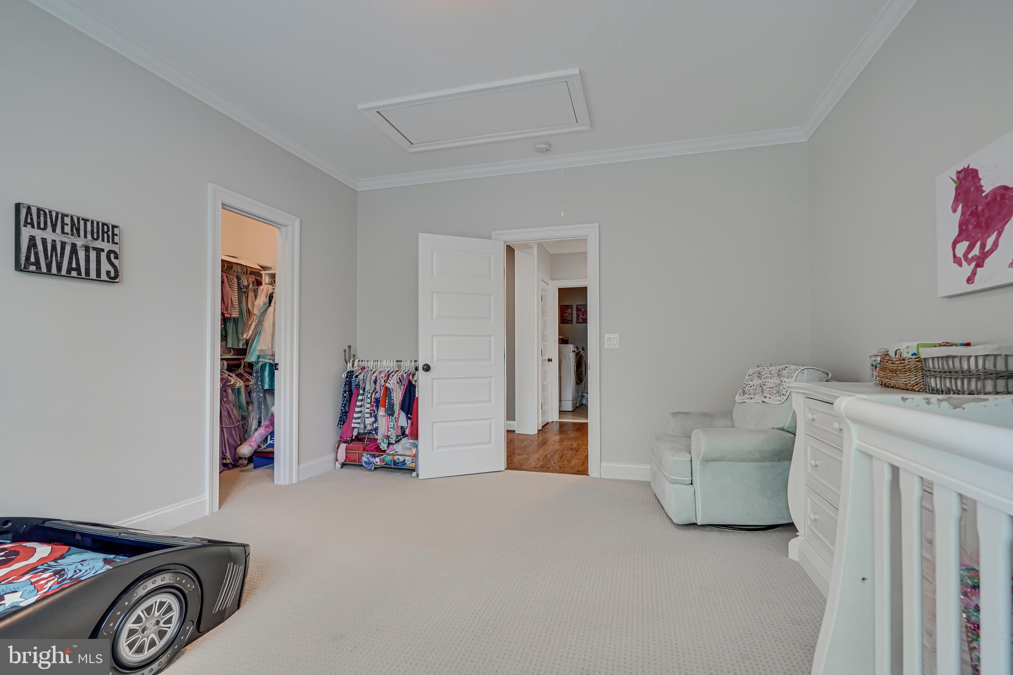 CHURCHILL - Residential