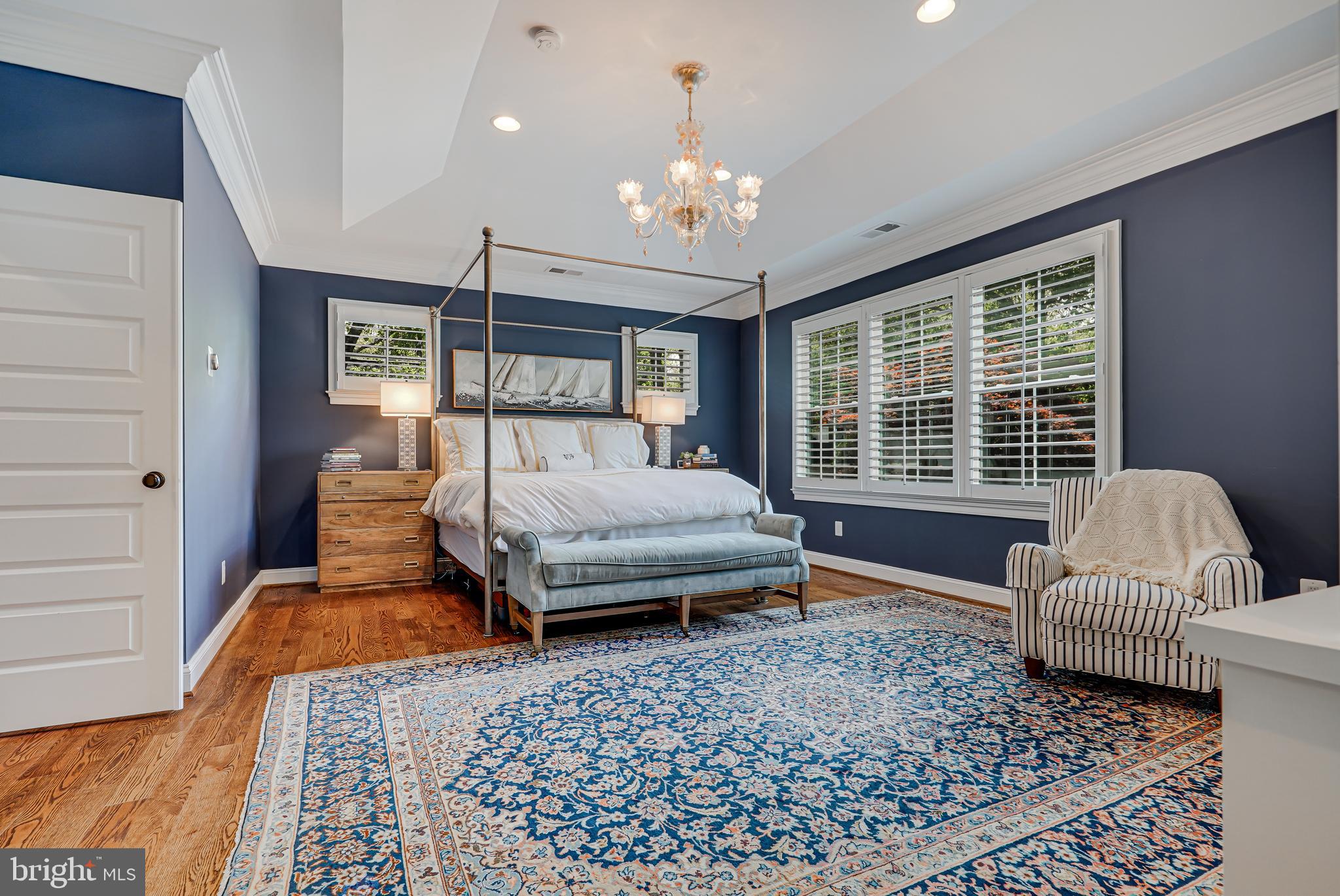 CHURCHILL - Residential