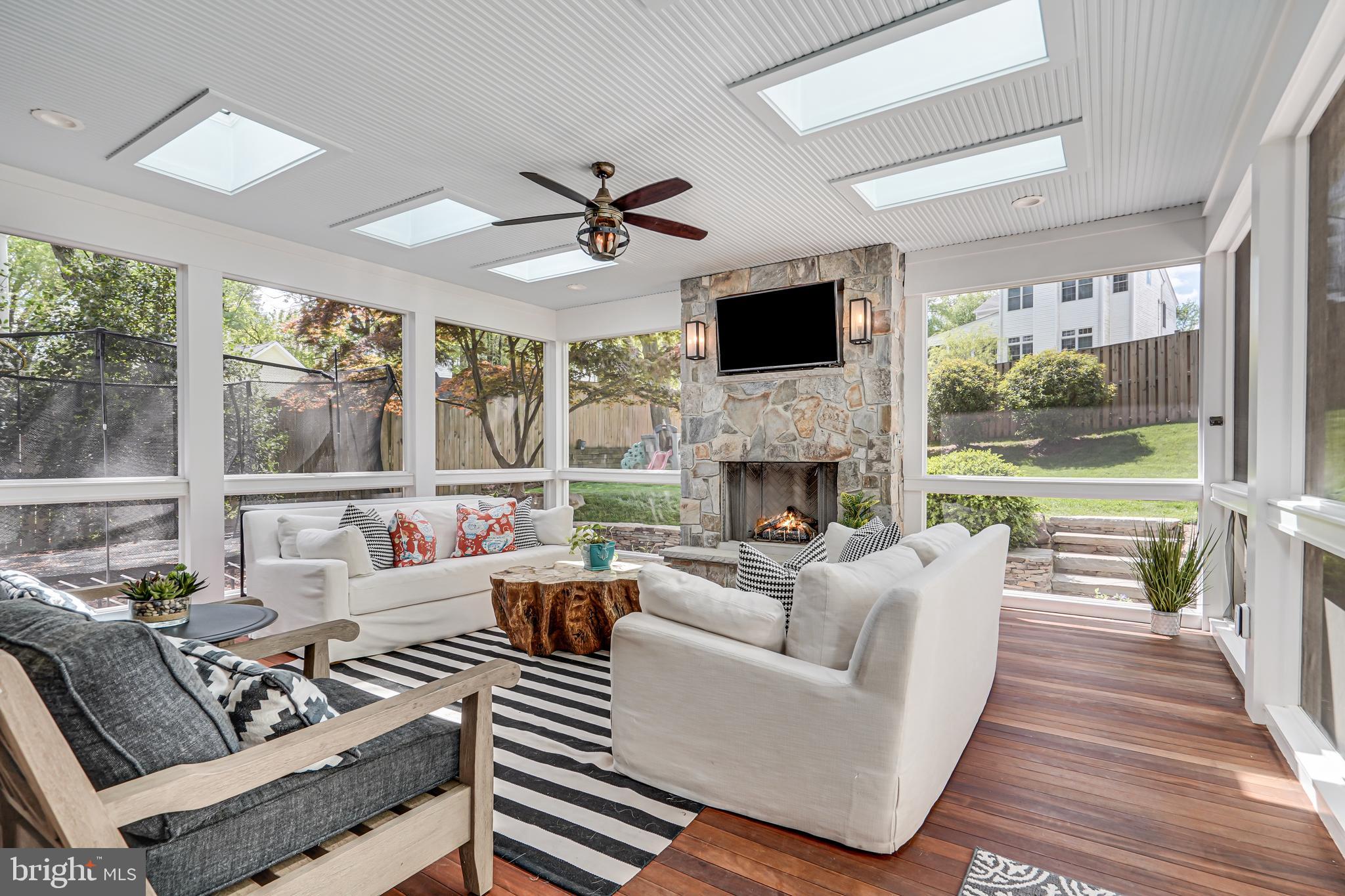 CHURCHILL - Residential