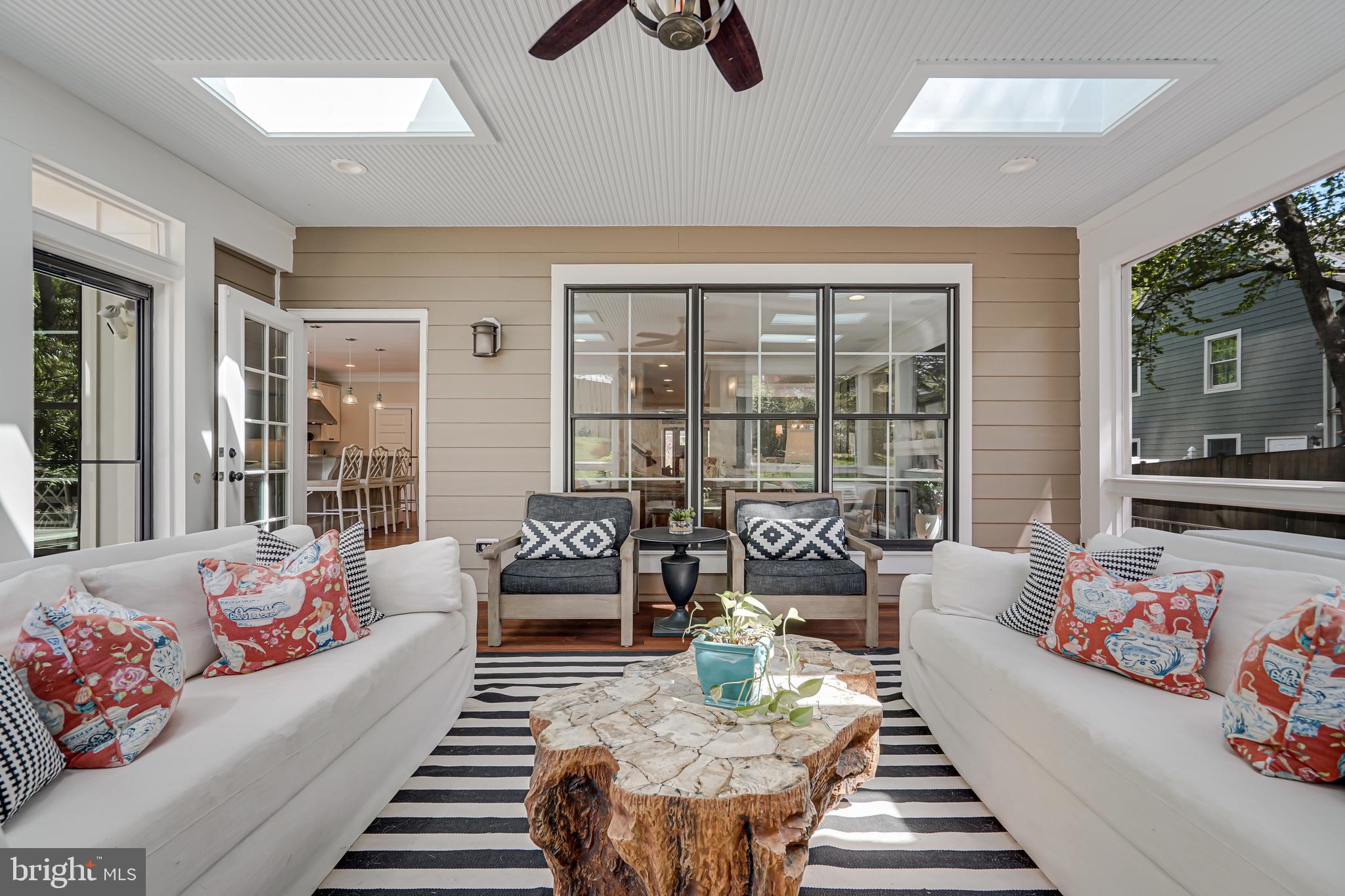 CHURCHILL - Residential