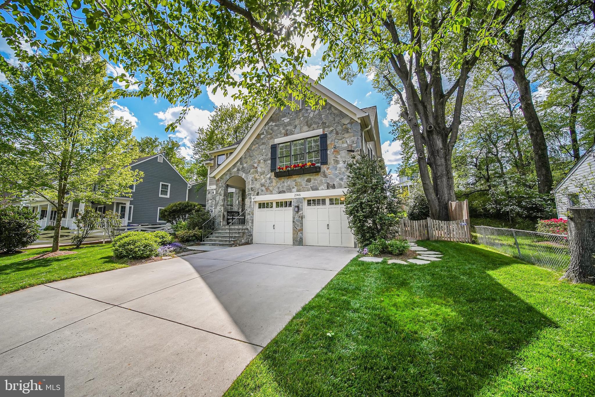 CHURCHILL - Residential