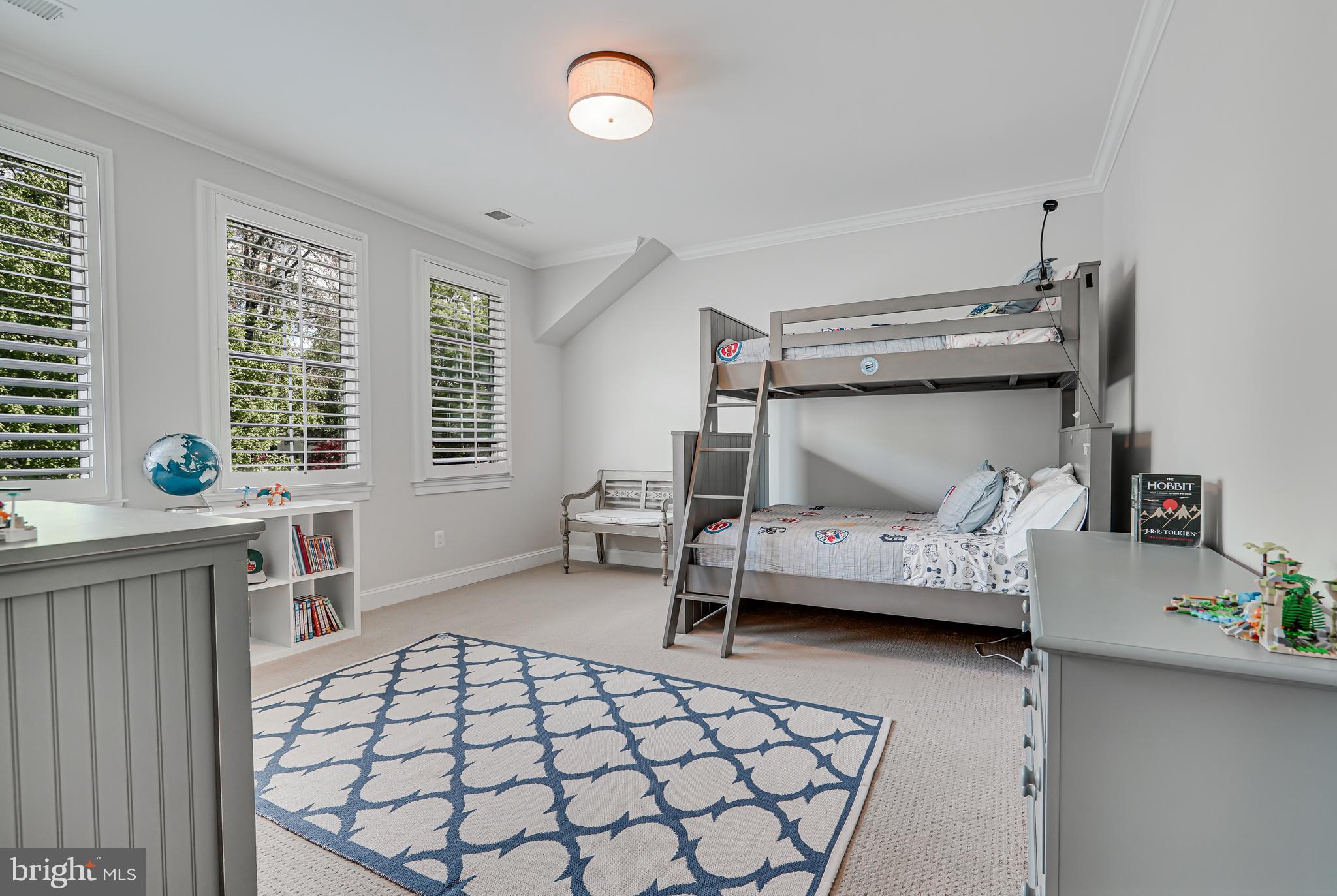 CHURCHILL - Residential